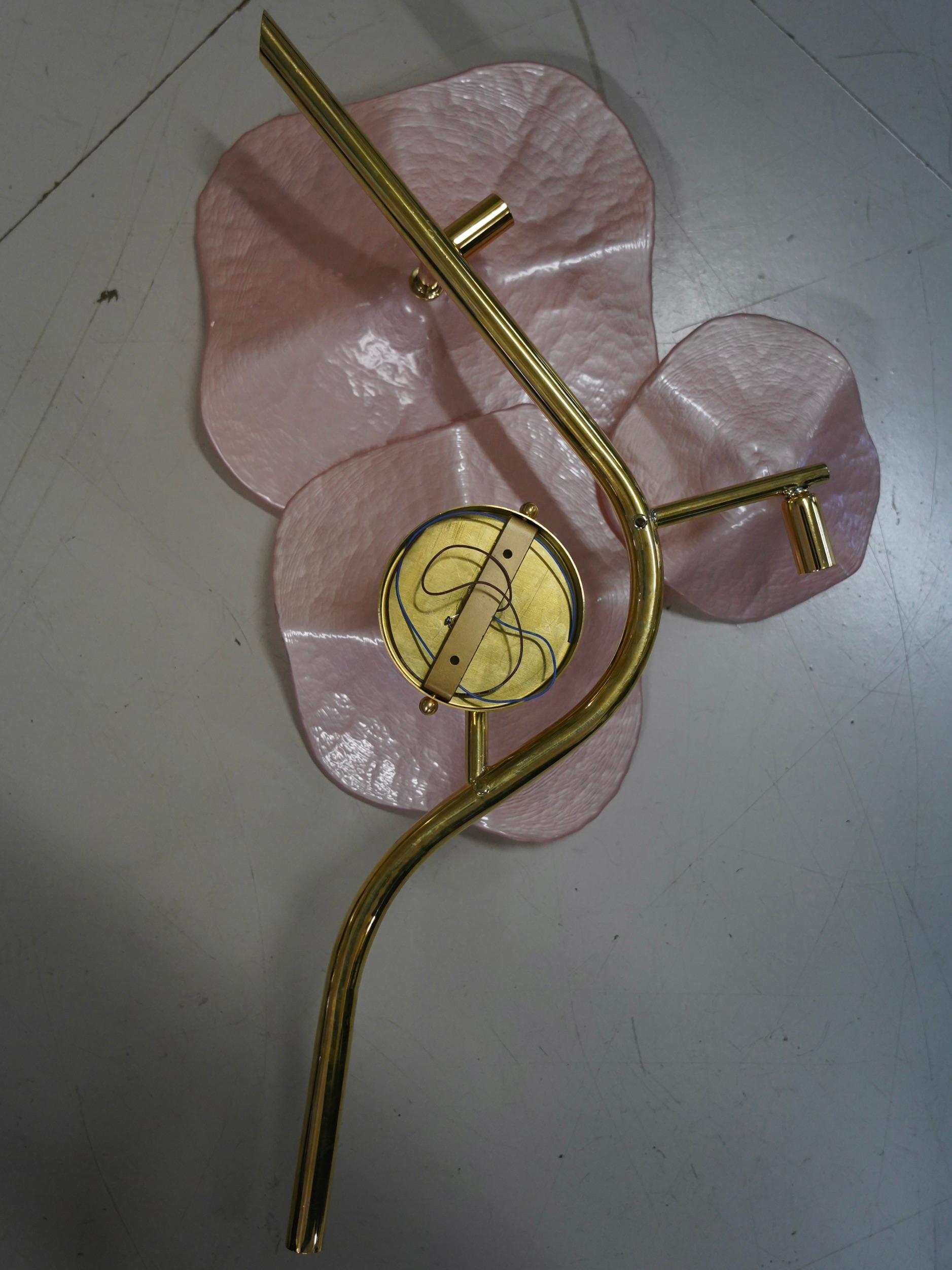 Murano Art Glass and Brass Pearly Pink Wall Light and Sconces, 1990 For Sale 3