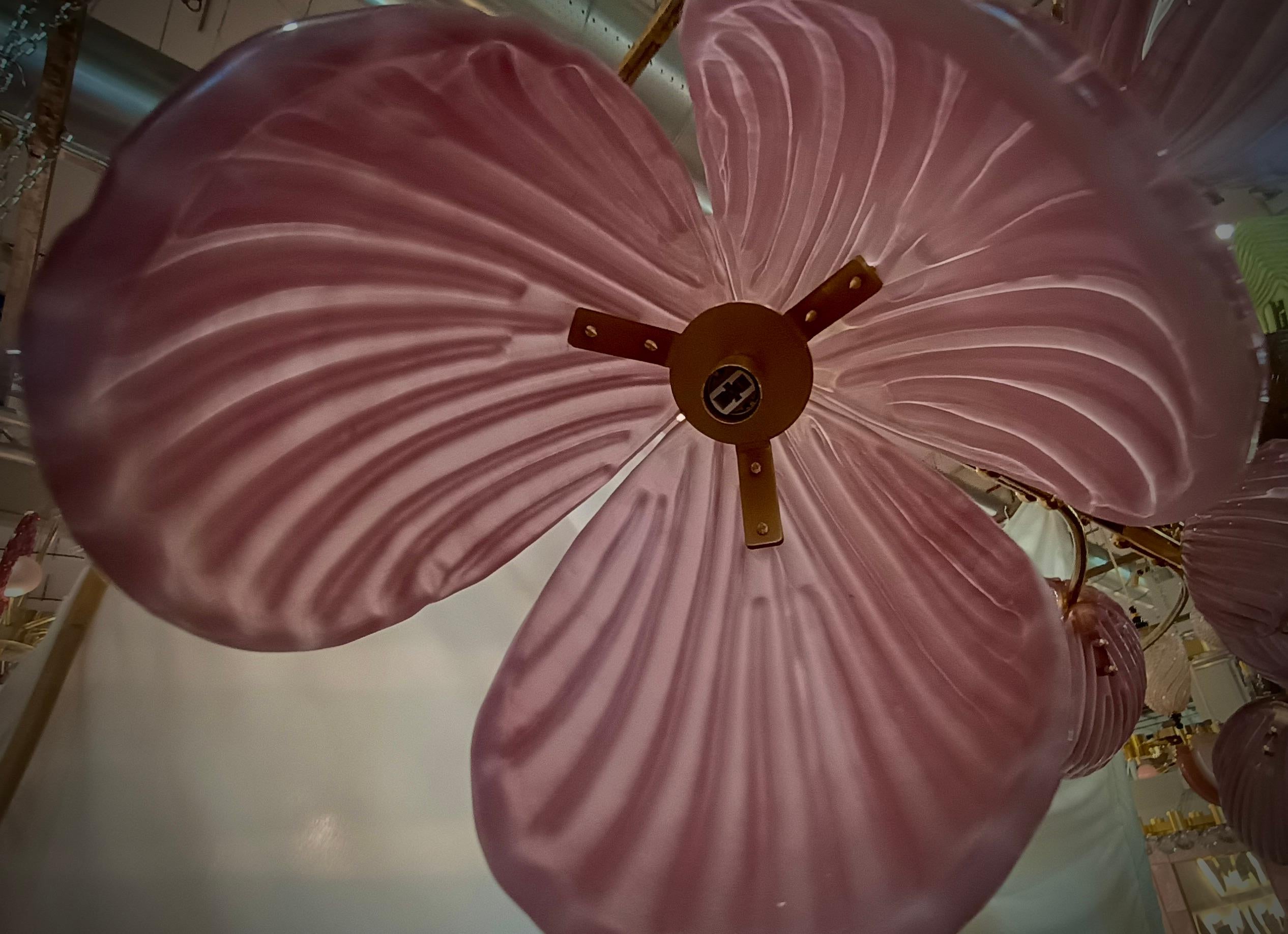 Murano Art Glass and Brass Pink Color Mid-Century Chandelier and Pendant, 2020 In Good Condition For Sale In Rome, IT