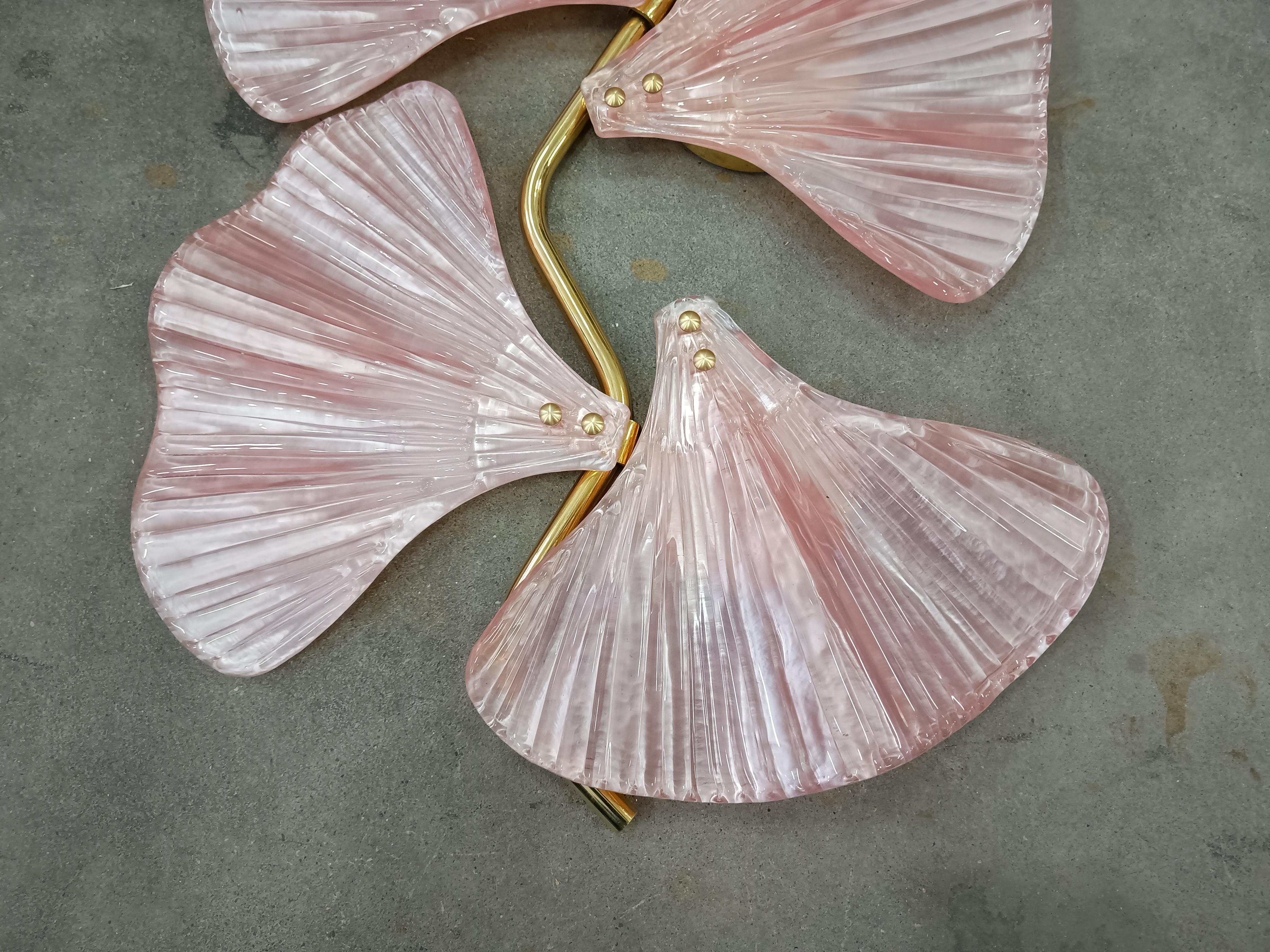 Murano Art Glass and Brass Pink Color Wall Light, 1990 In Good Condition For Sale In Rome, IT