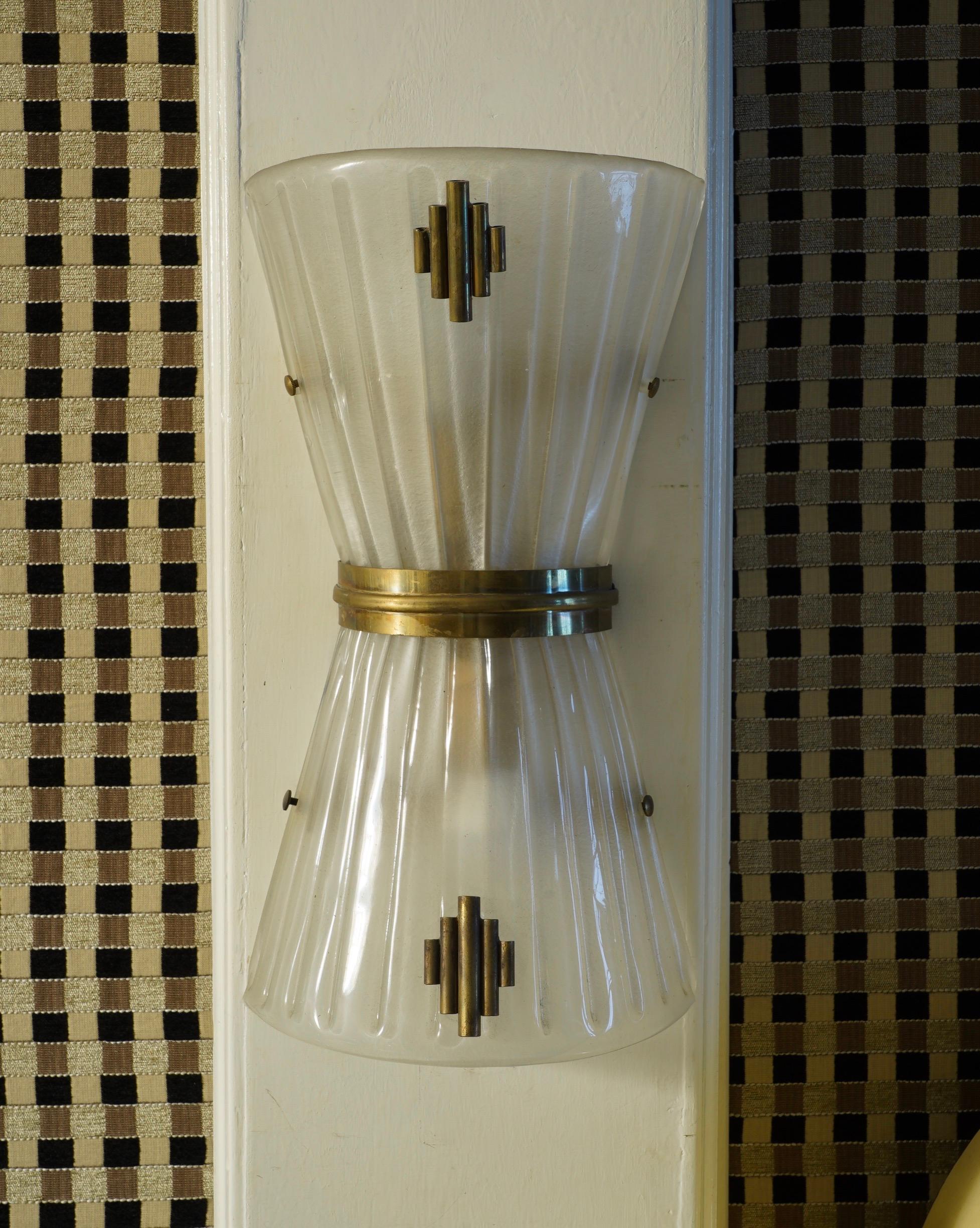 Murano Art Glass and Brass Wall Light, 1910 In Good Condition In Rome, IT