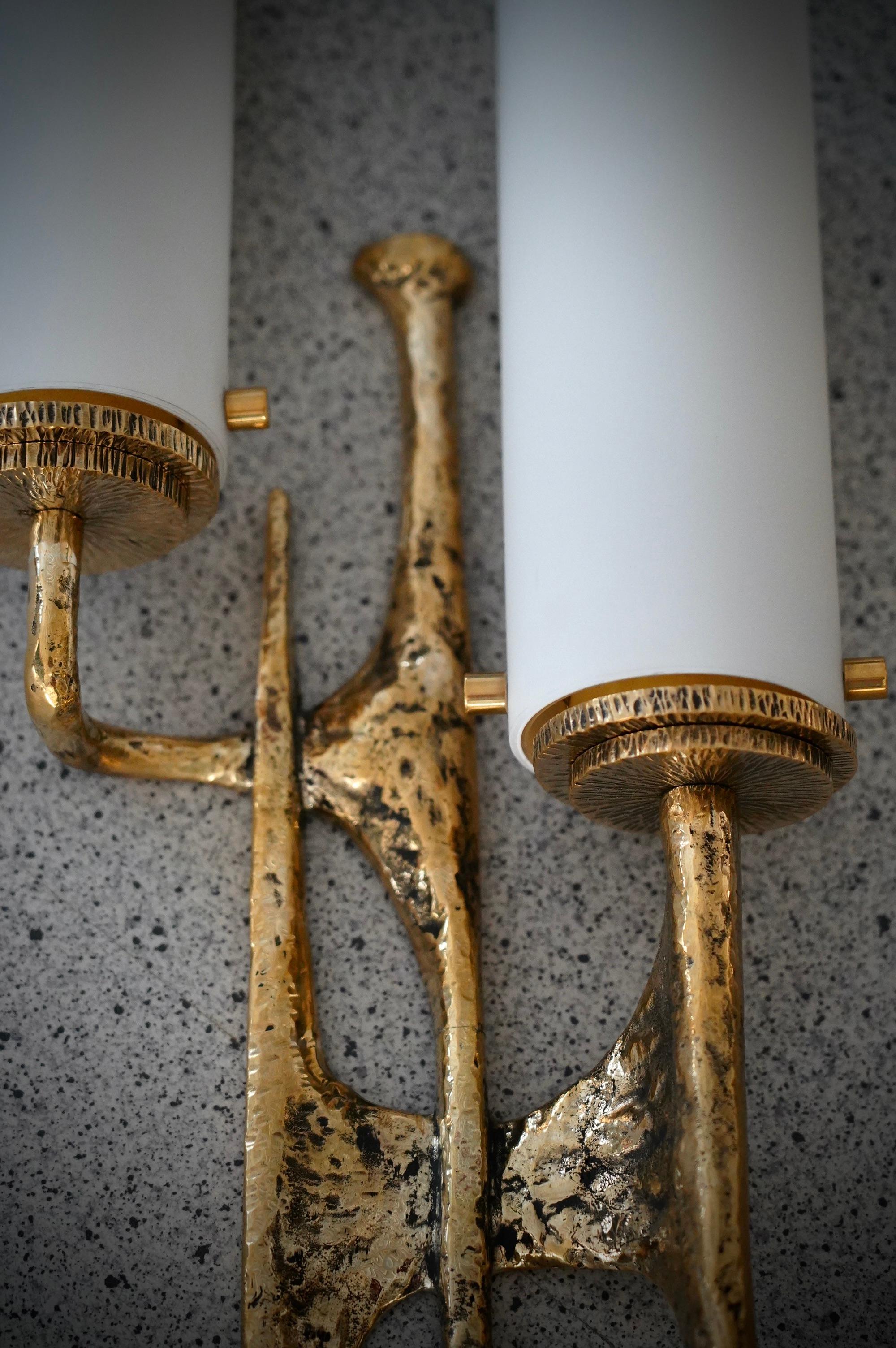 Aplique y Lámpara de Pared de Vidrio Artístico de Murano y Latón Color Blanco, 2020 Italiano en venta