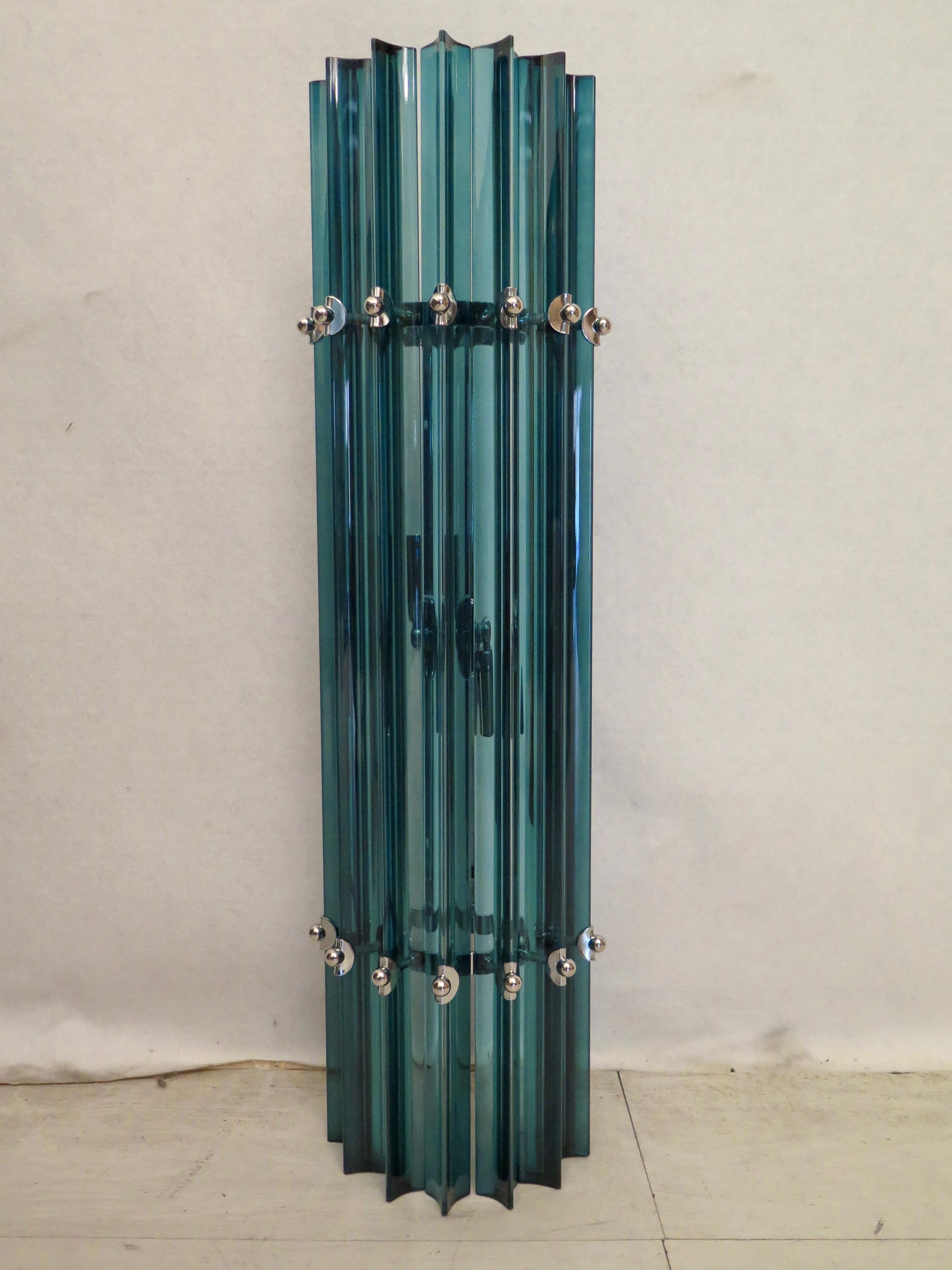Murano Art Glass and Chrome Cobalt Blue Italian Wall Light, 1970 In Excellent Condition In Rome, IT