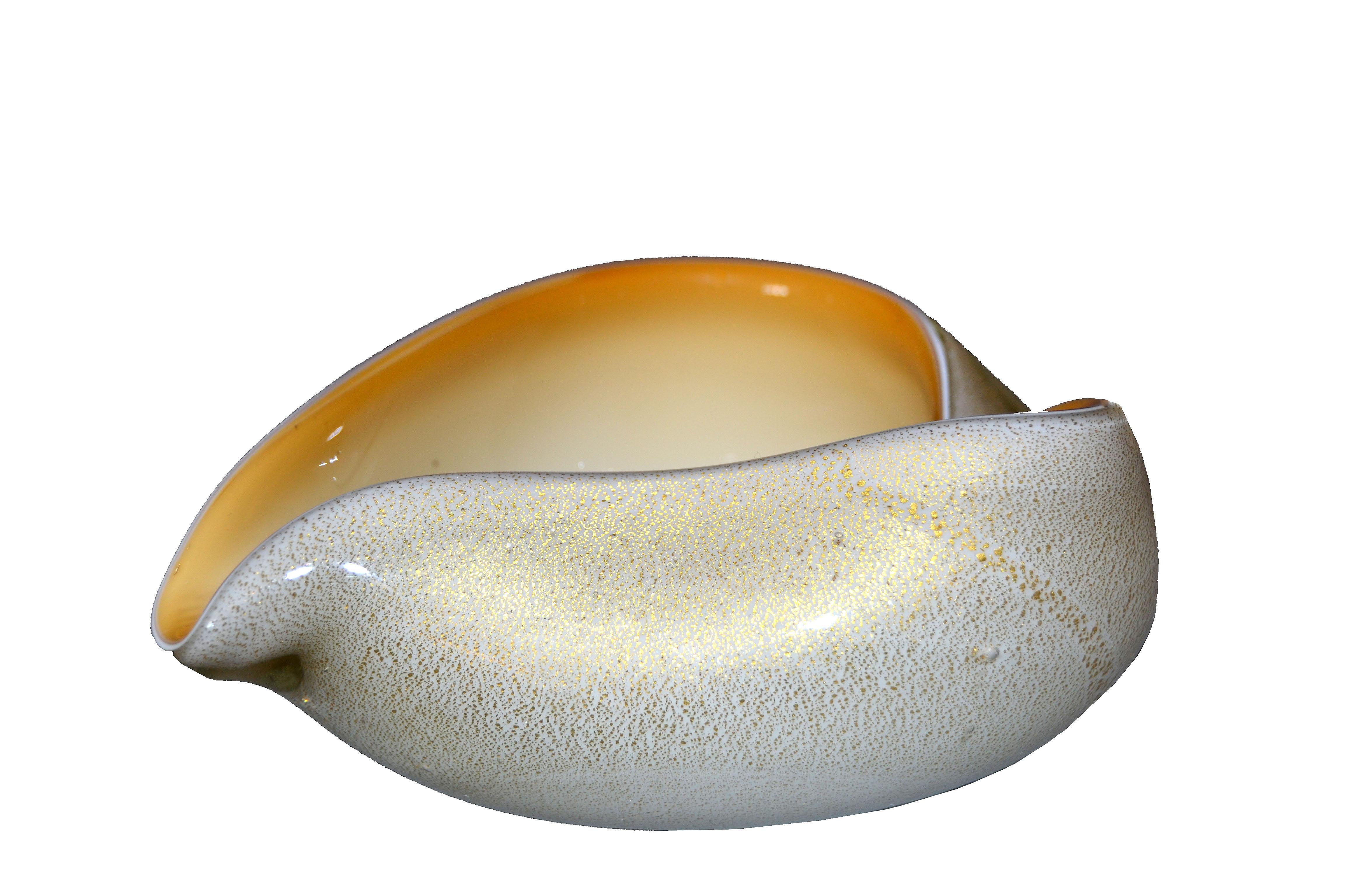 Hand-Crafted Murano Art Glass Beige & Gold Flecks Catchall, Bowl Inspired by Alfredo Barbini For Sale