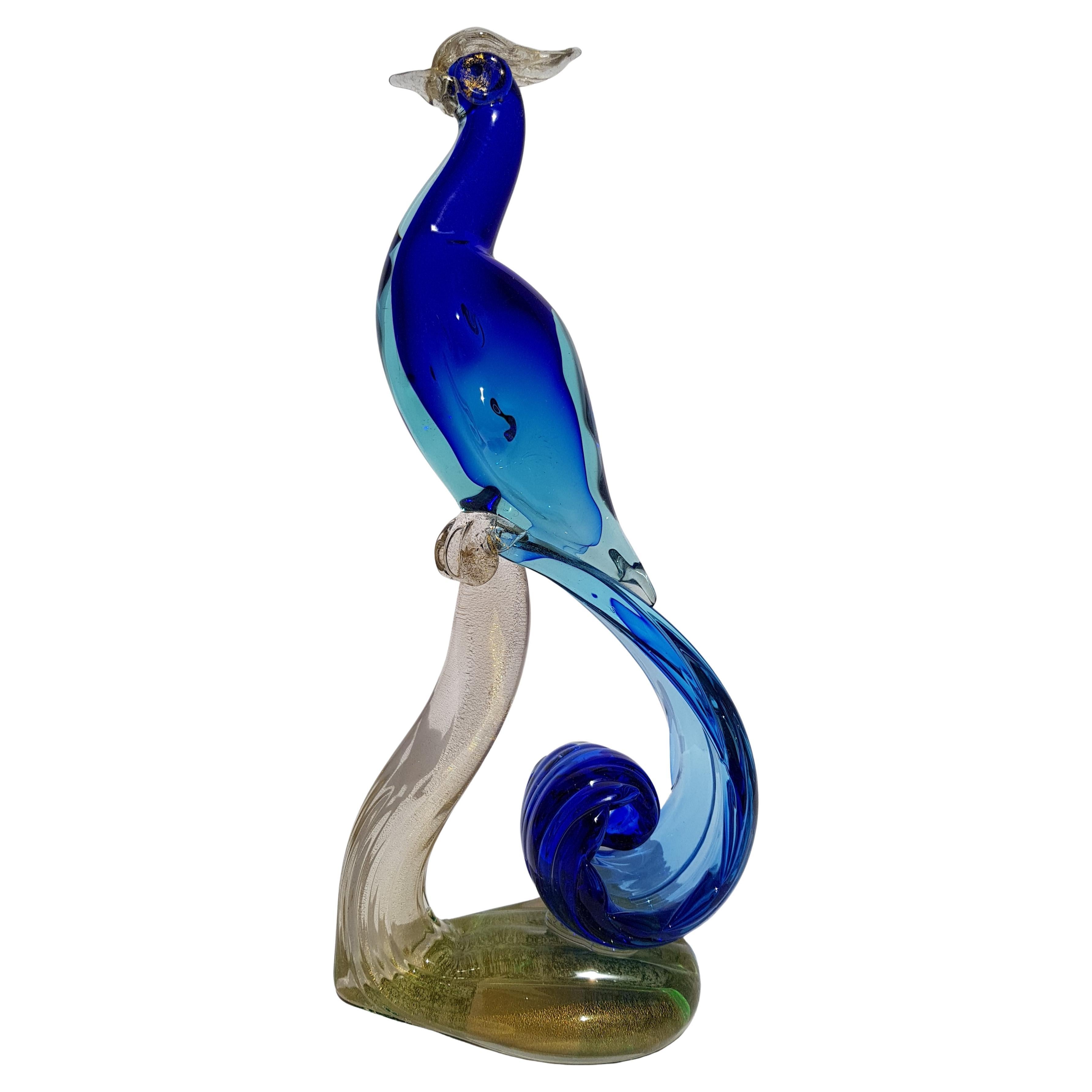 Uccello del paradiso in vetro di Murano Scultura di pavone Barbini Sommerso Metà secolo