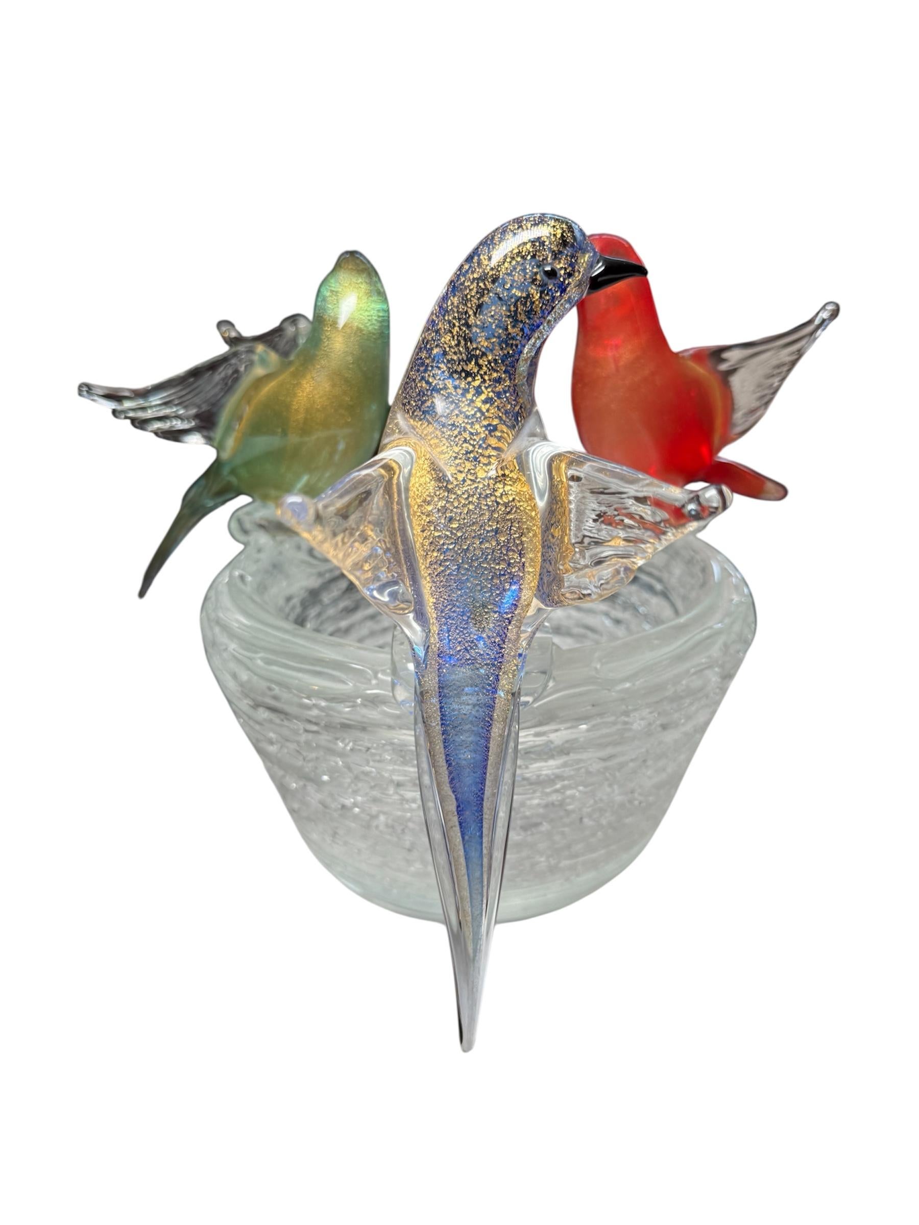 Murano Art Glass Birds On A Nest Sculpture Bon état - En vente à Guaynabo, PR