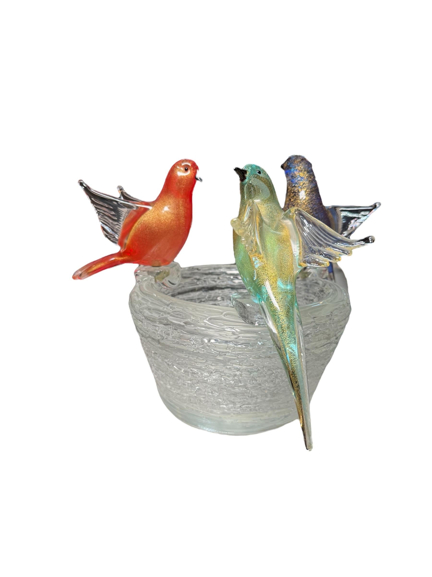 Murano Art Glass Birds On A Nest Sculpture en vente 1