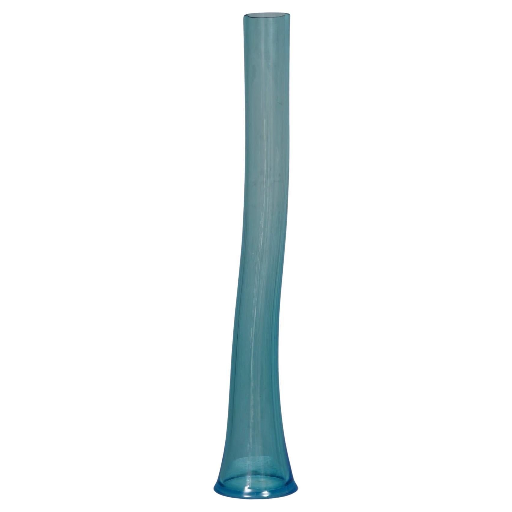 Vaso di Murano in vetro soffiato color blu cielo del Medioevo, 1990
