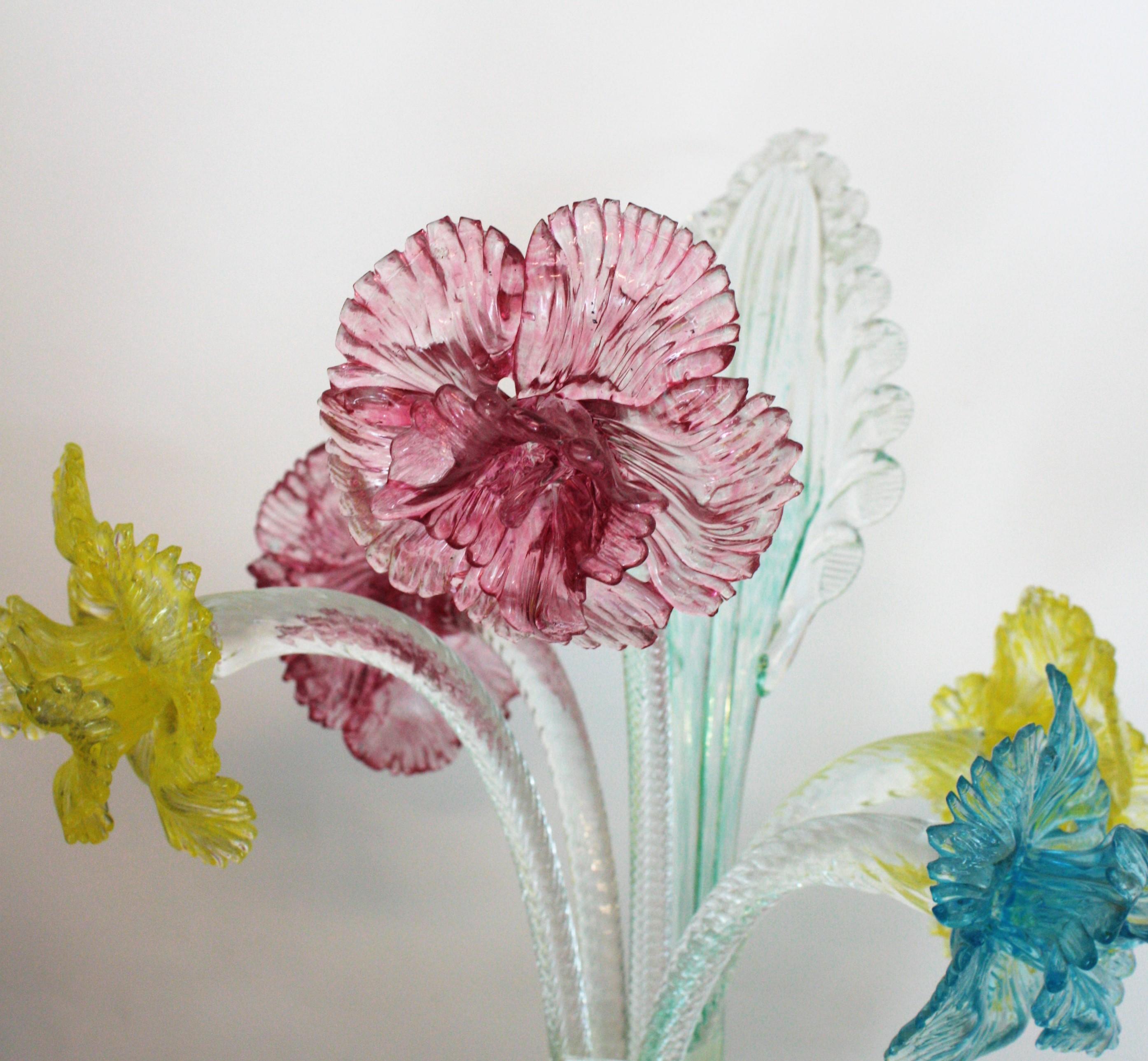 Italian Murano Art Glass Bouquet of Flowers with Long Stems, Early 20th Century