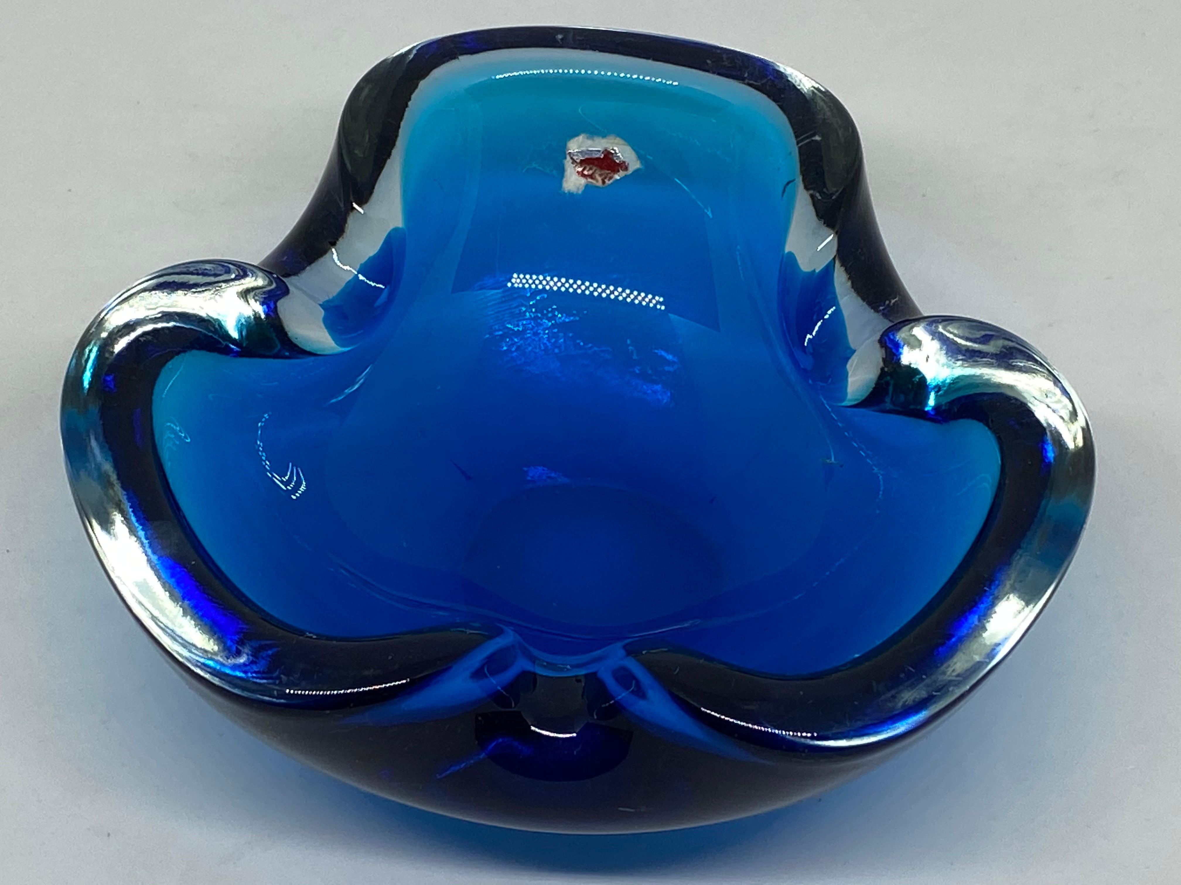 Murano Art Glass Bowl Catchall Blue and Clear Vintage, Italy, 1970s For Sale 2