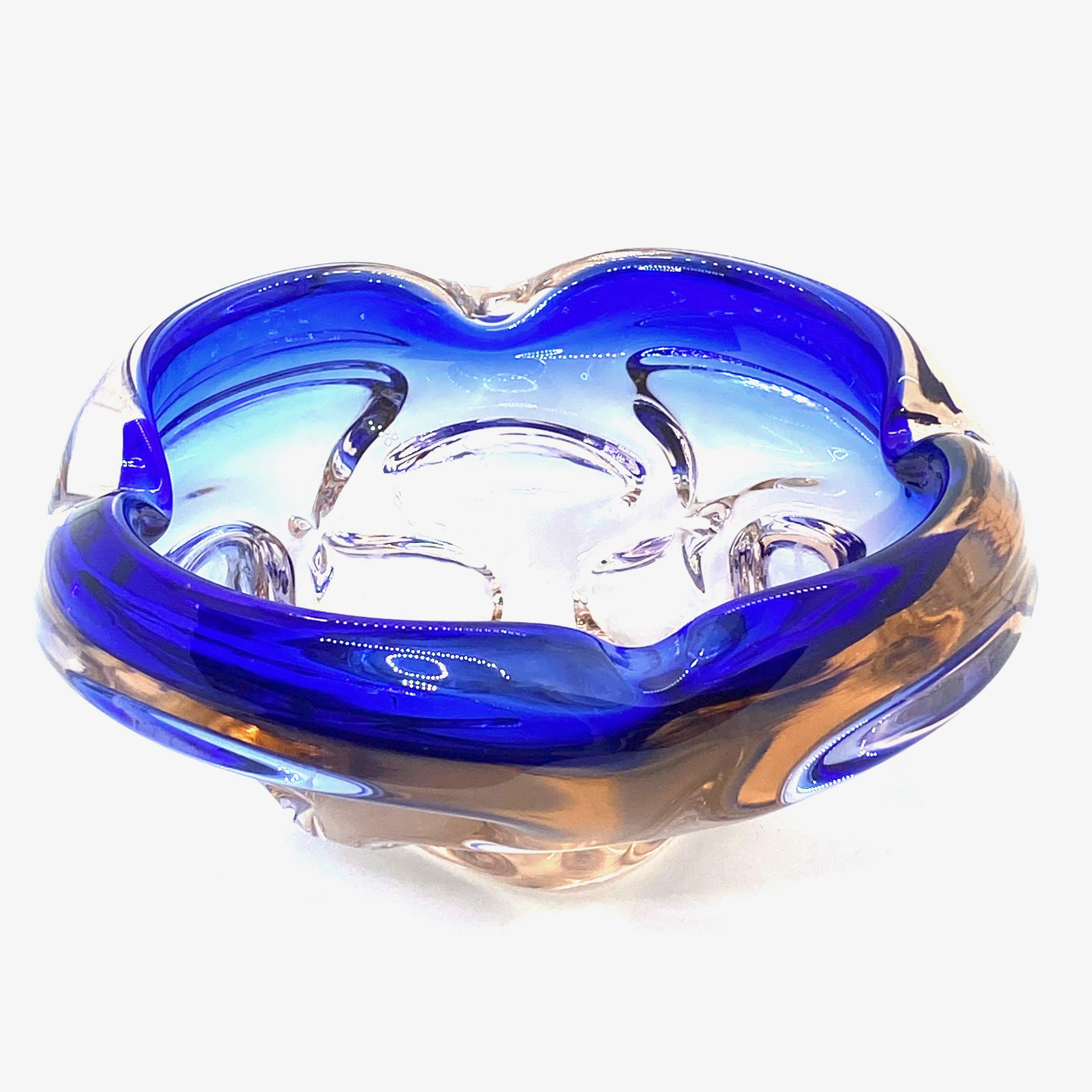 Italian Murano Art Glass Bowl Catchall roségold and blue, Vintage, Italy, 1970s For Sale