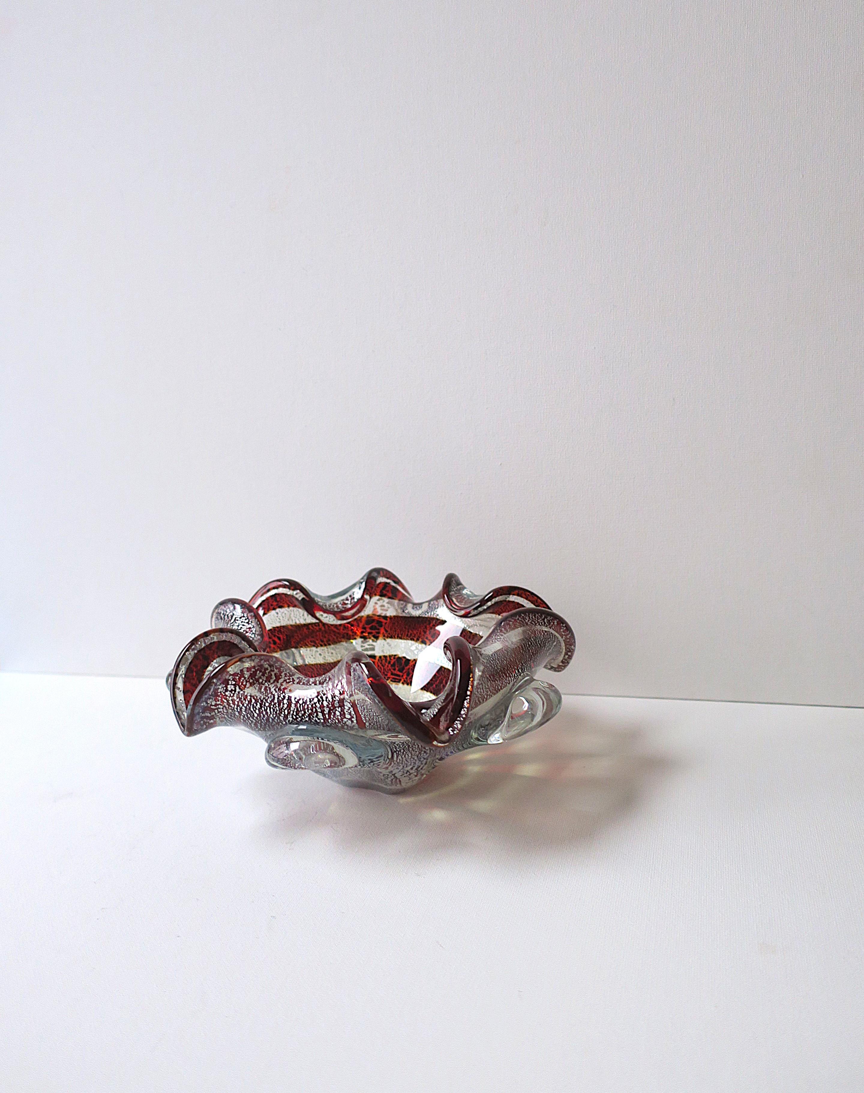 Fatto a mano Ciotola in vetro artistico di Murano in vendita