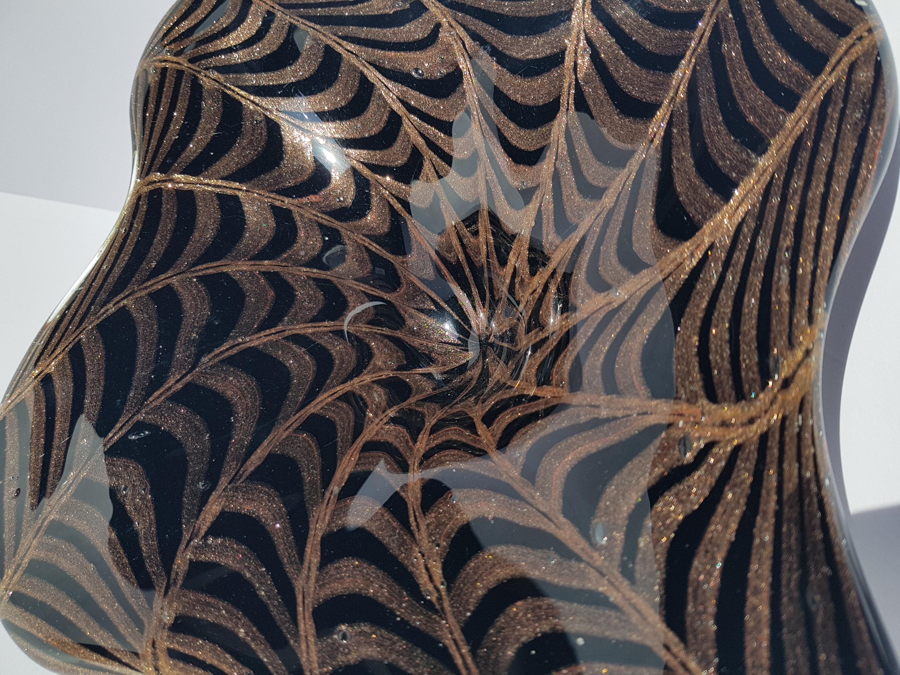 Centrotavola in vetro di Murano Ciotola Vaso Piatto Nero Rame Avventurina Fenicio in vendita 1