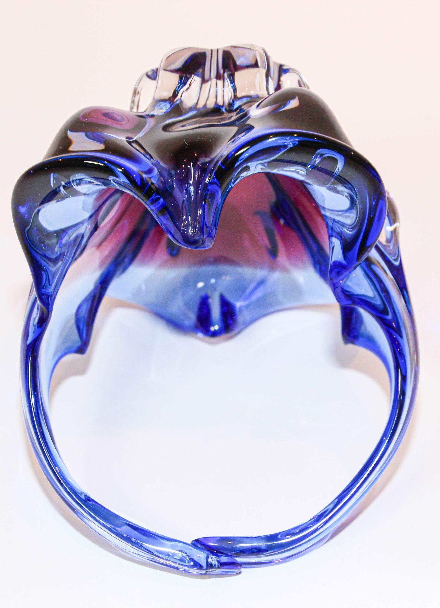 Kobaltblauer Korb aus Murano-Kunstglas mit Henkel 1970er Jahre Italien im Angebot 6