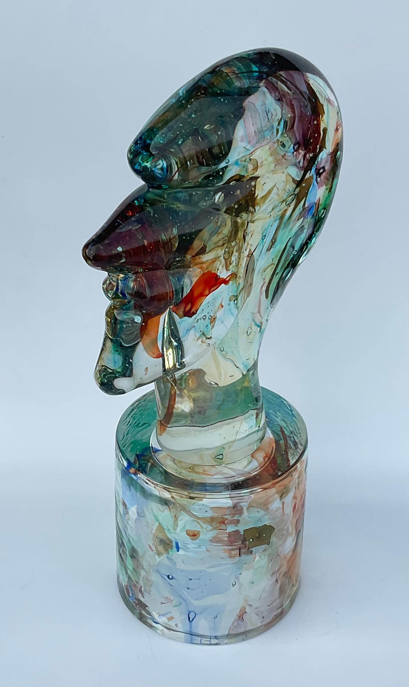Sculpture de tête colorée en verre d'art de Murano sur socle signée et datée 5
