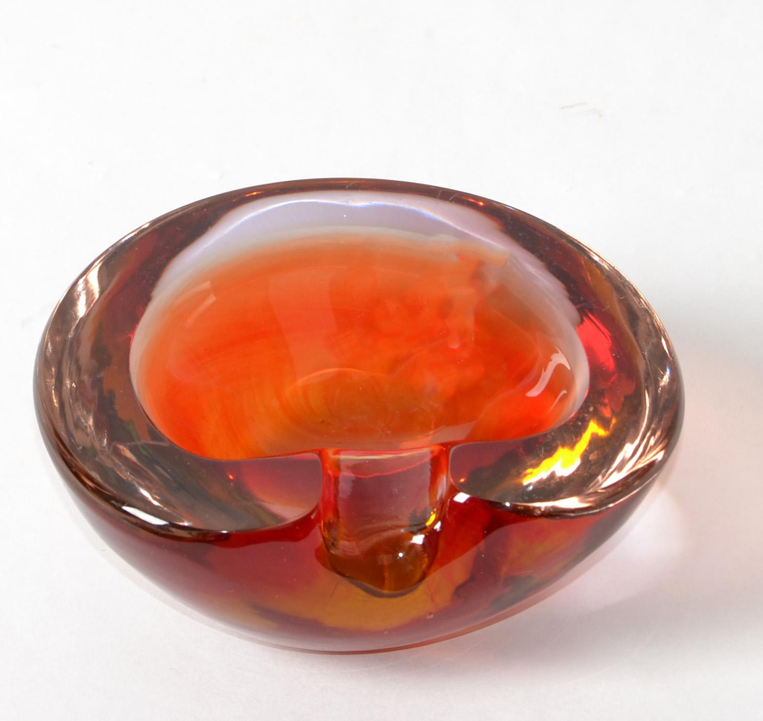 Murano Art Glass Dark Orange Amber Red Clear Blown Glass Catchall Bowl Italy 70s In Good Condition For Sale In Miami, FL