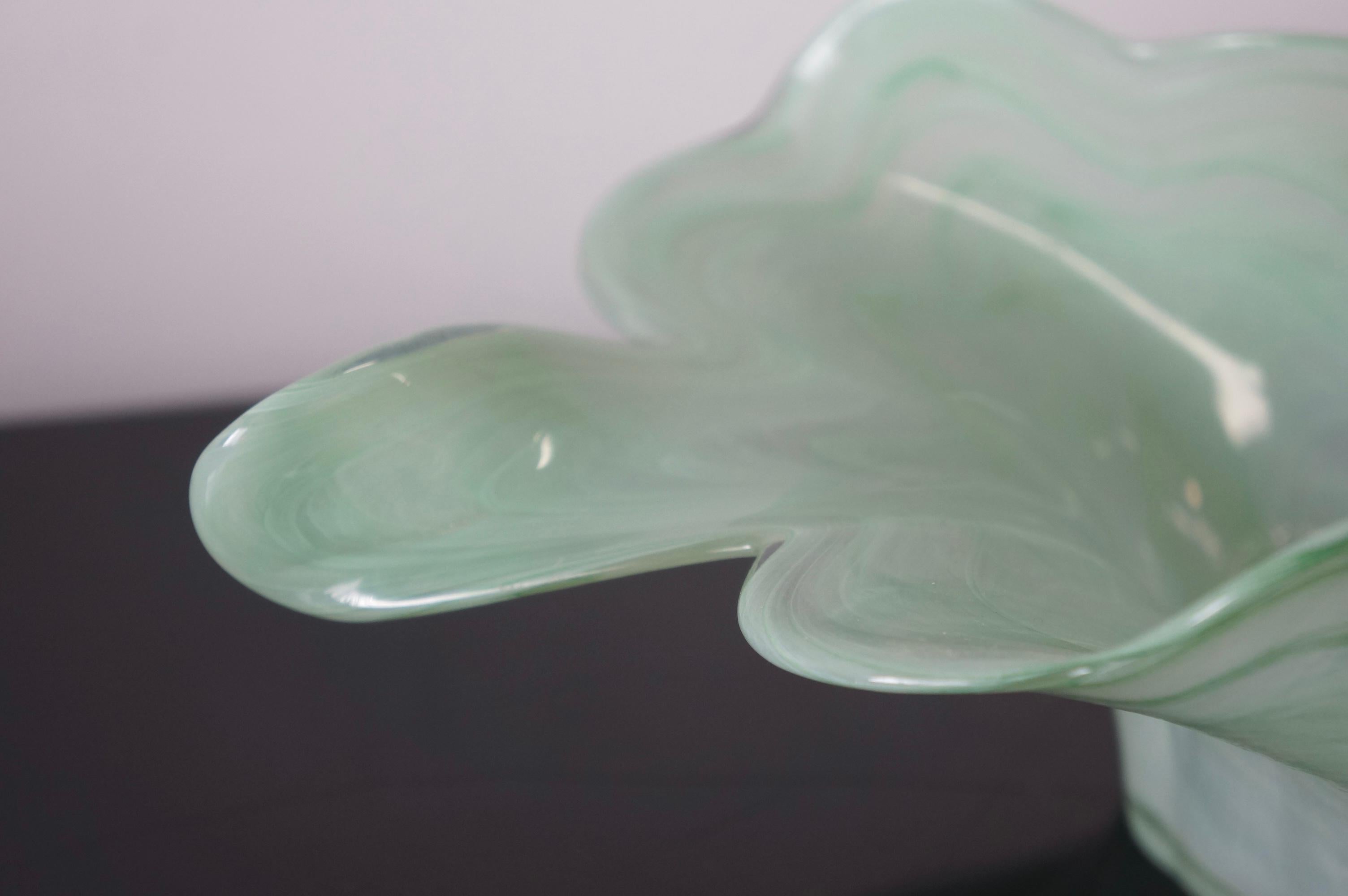 Murano Art Glass decorative bowl in green swirl  1