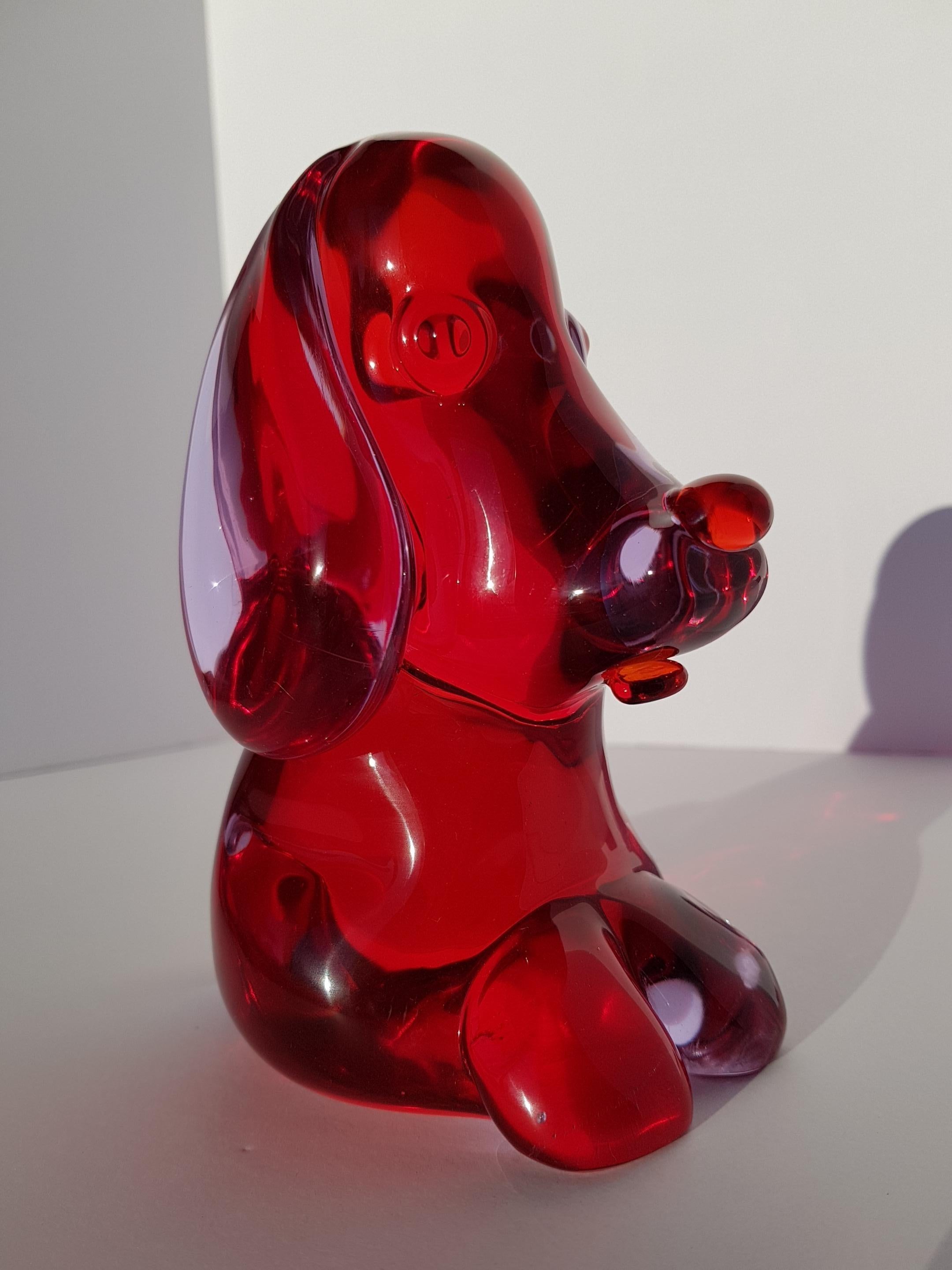 XX secolo Scultura di cane in vetro di Murano Seguso Barbini Sommerso Alessandrite Rosso in vendita