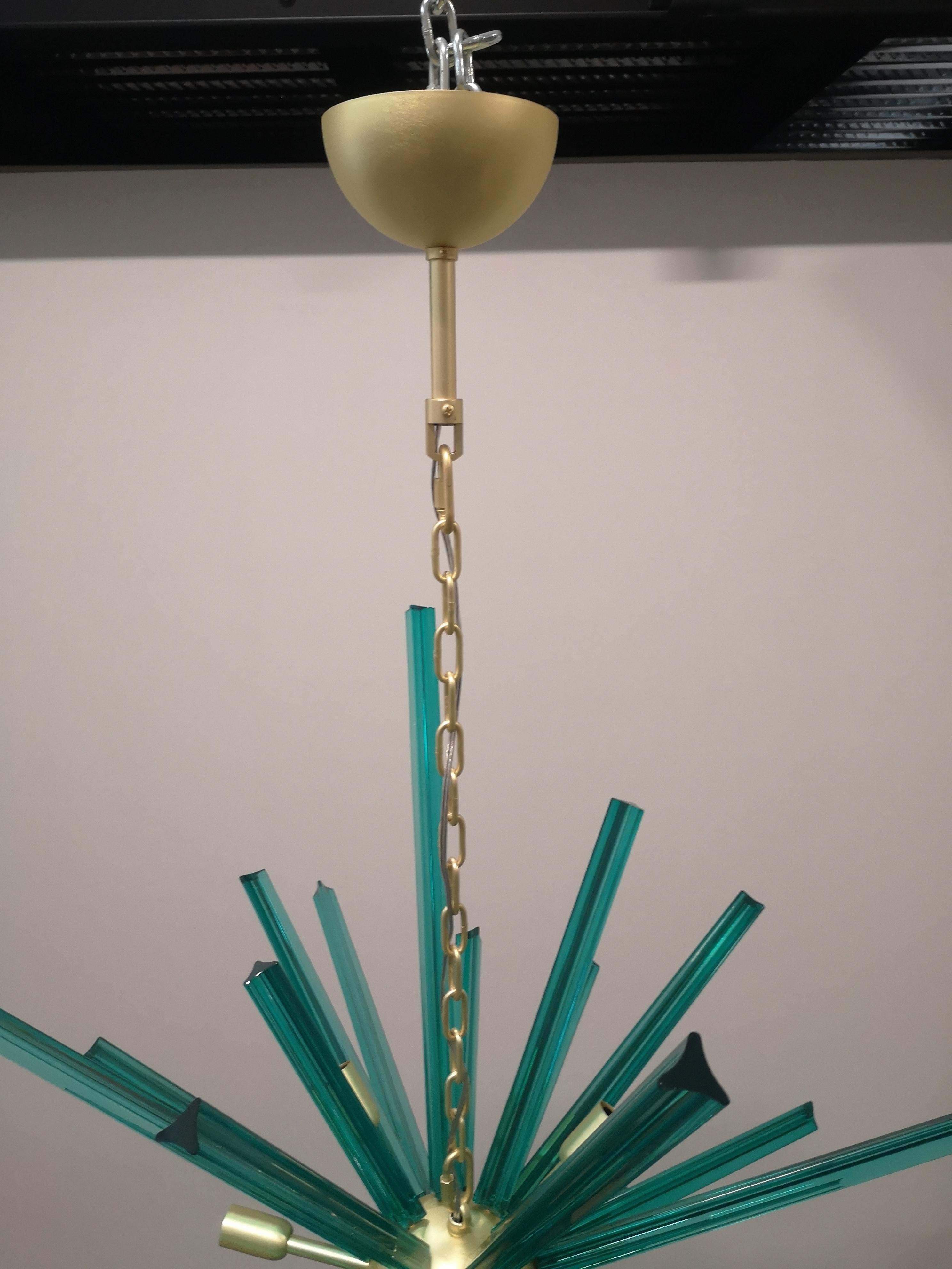 Murano Art Glass Emerald Green Color Italian Mid-Century Chandelier, 2000 For Sale 3