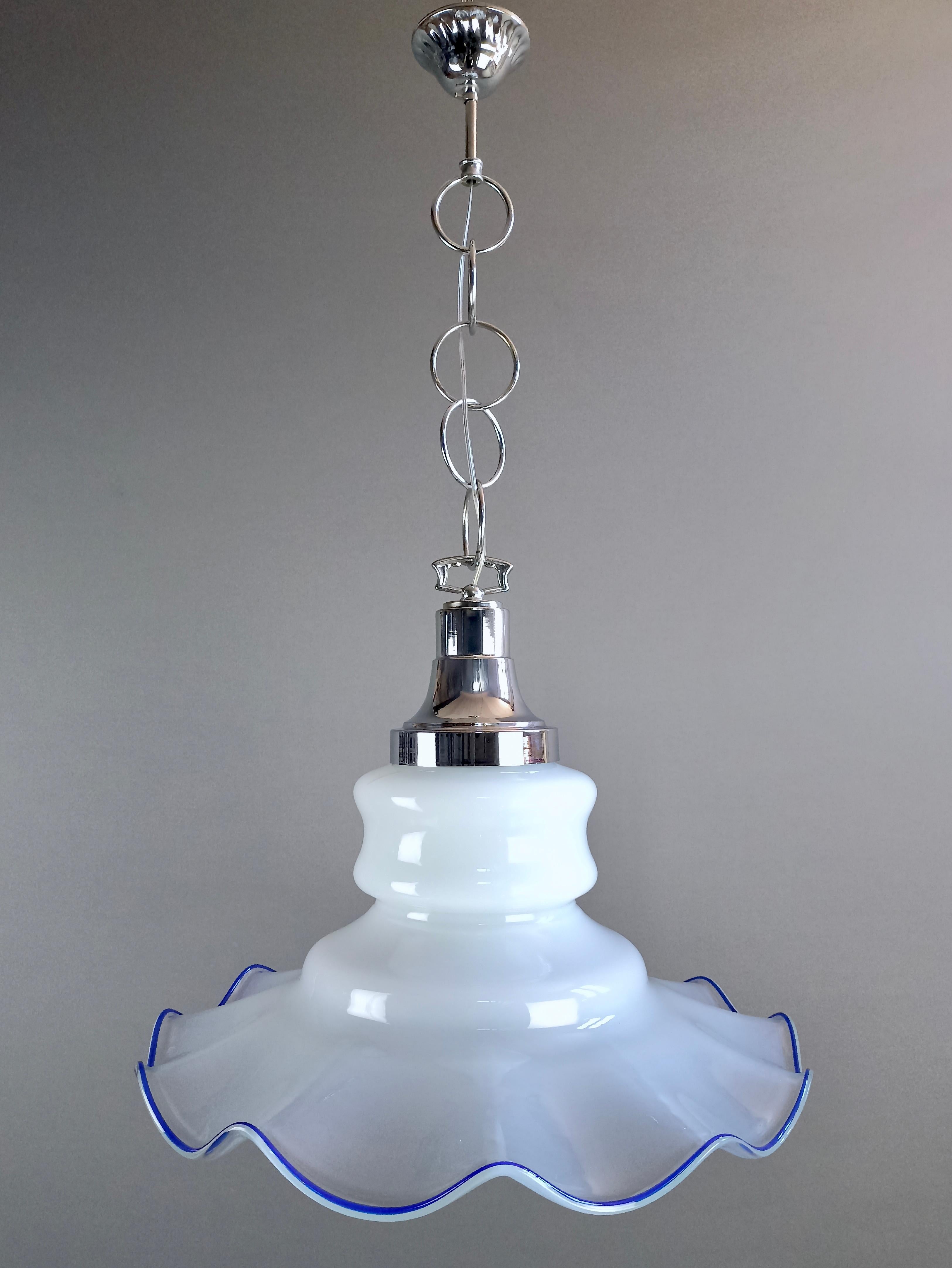 italien Grande lampe à suspension Fazzoletto en verre d'art de Murano, Italie, 1970 en vente