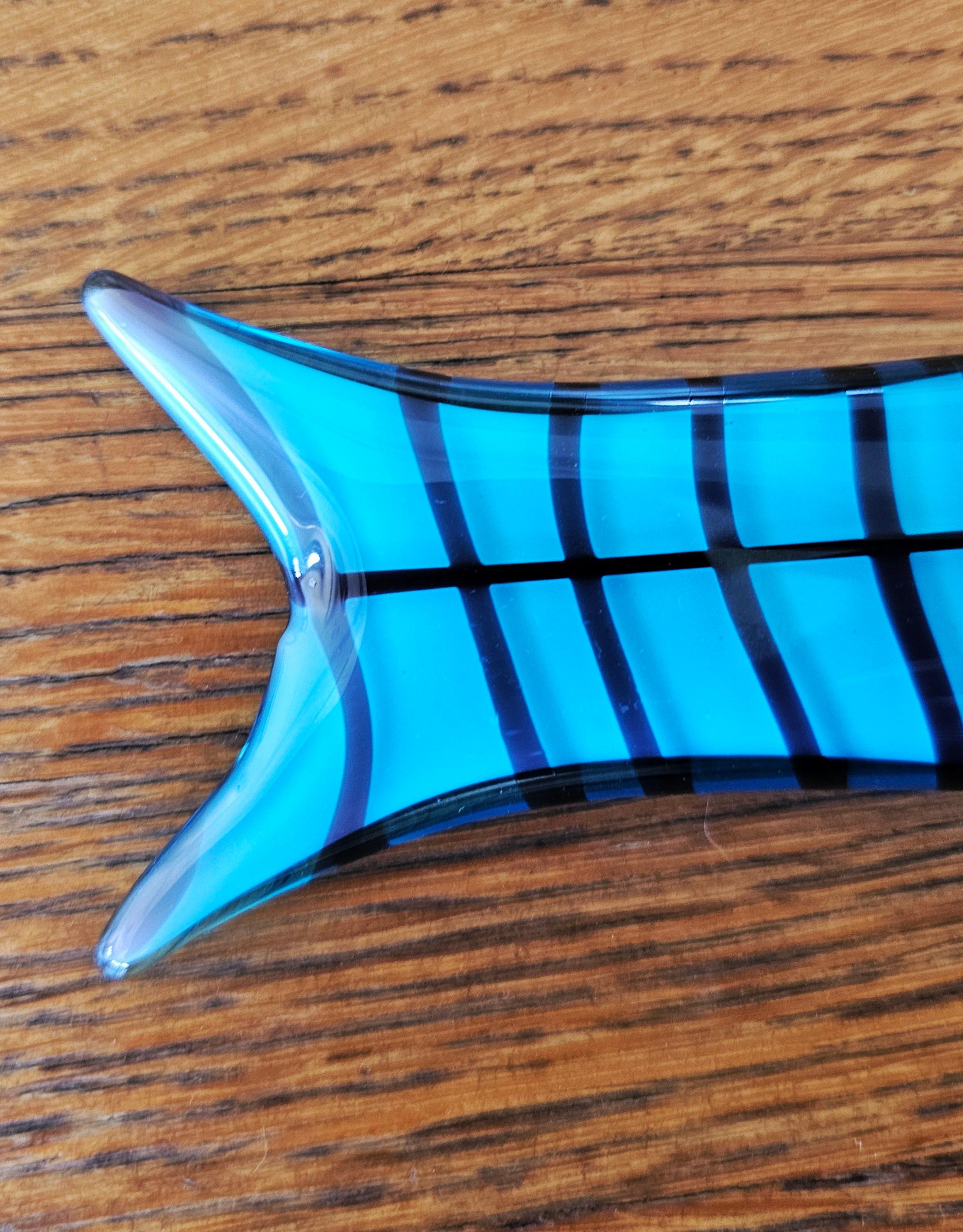 Escultura de pez de cristal de Murano diseñada por Ken Scott para Venini mediados del siglo XX en venta