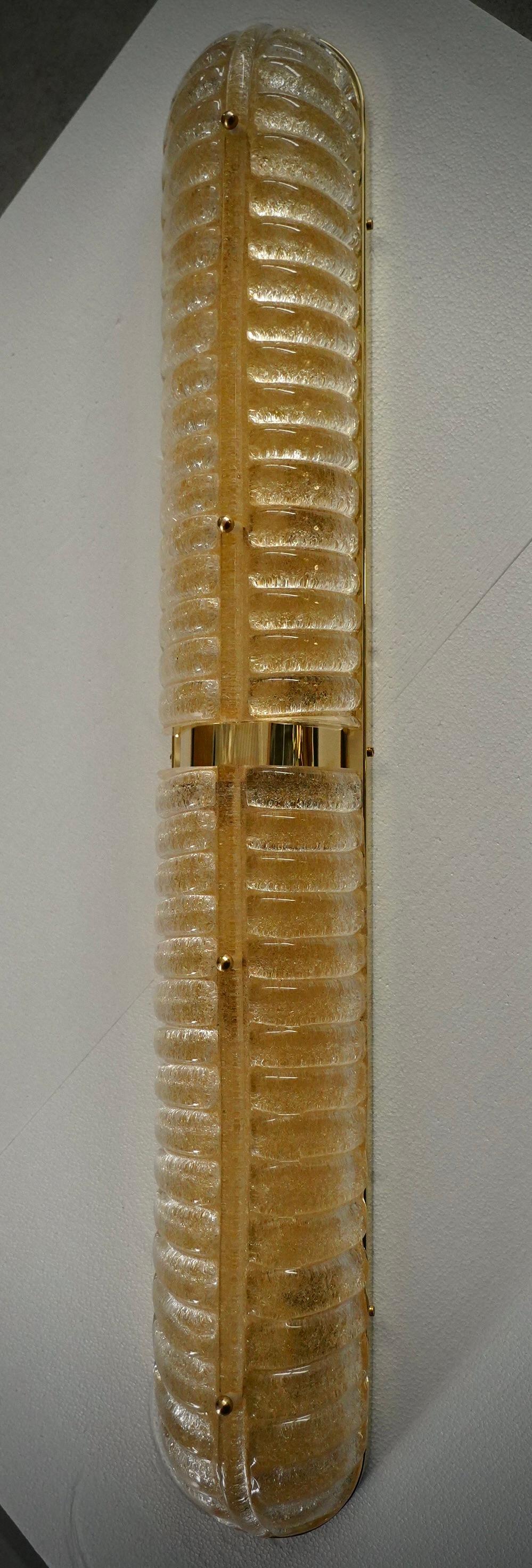 Mid-Century moderno Applique e sconsigliere in vetro artistico di Murano, colore oro e ottone, 2000 in vendita