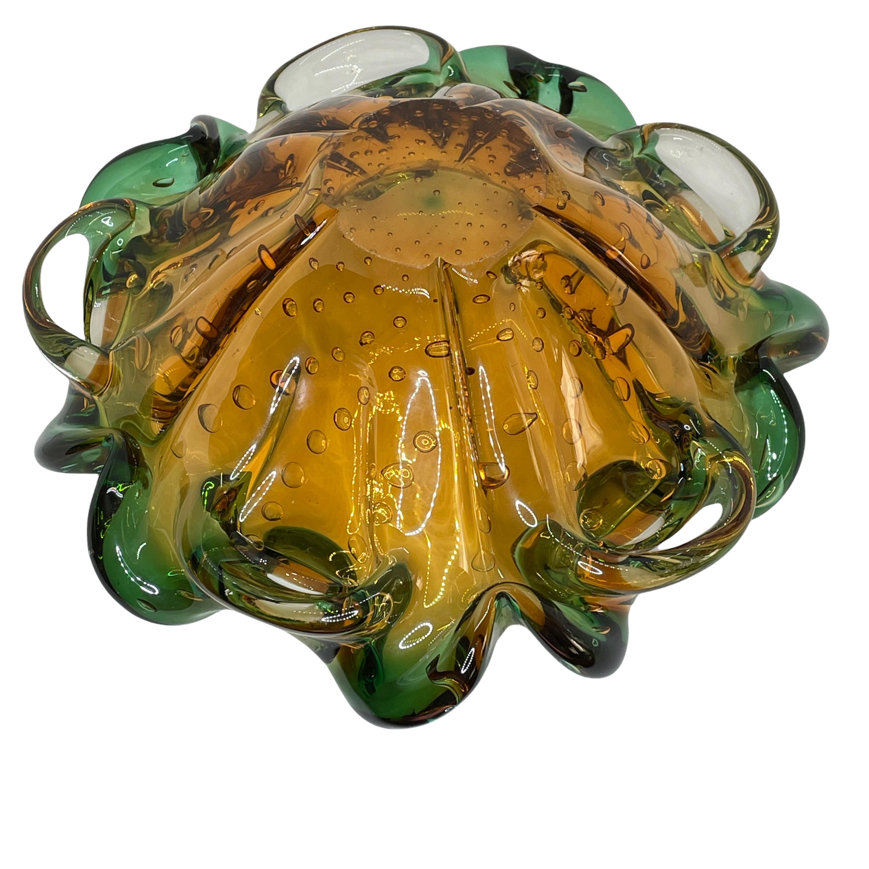 Murano Art Glass Green and Amber Fruit Bowl Catchall Italy, Sommerso, 1970s 2
