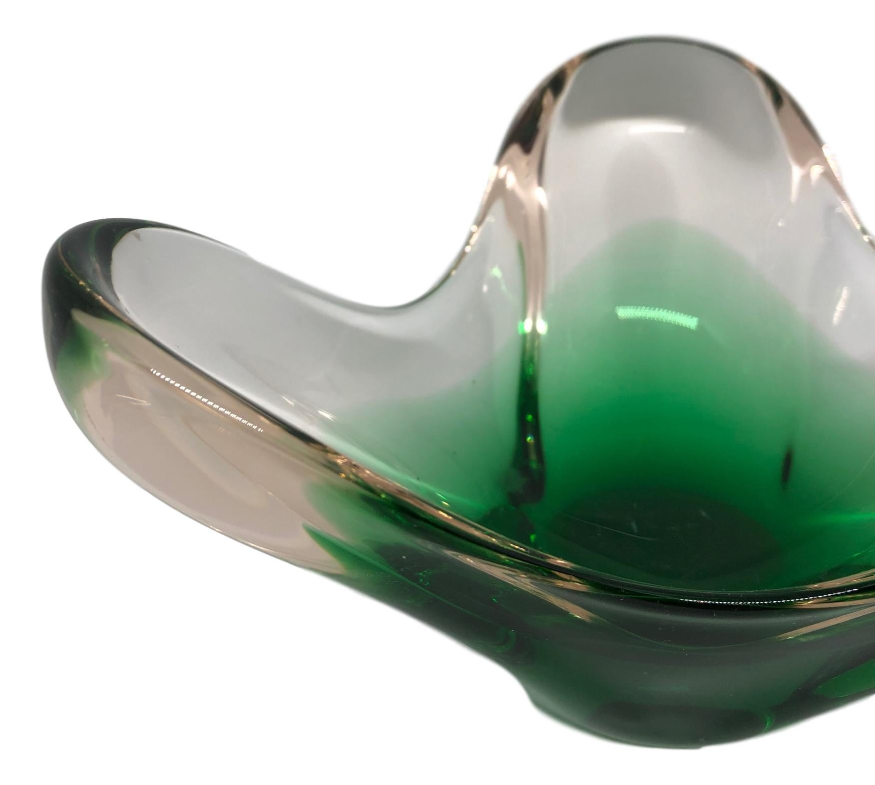 Italian Murano Art Glass Green and Clear Bowl Catchall Italy, Sommerso, 1960s For Sale