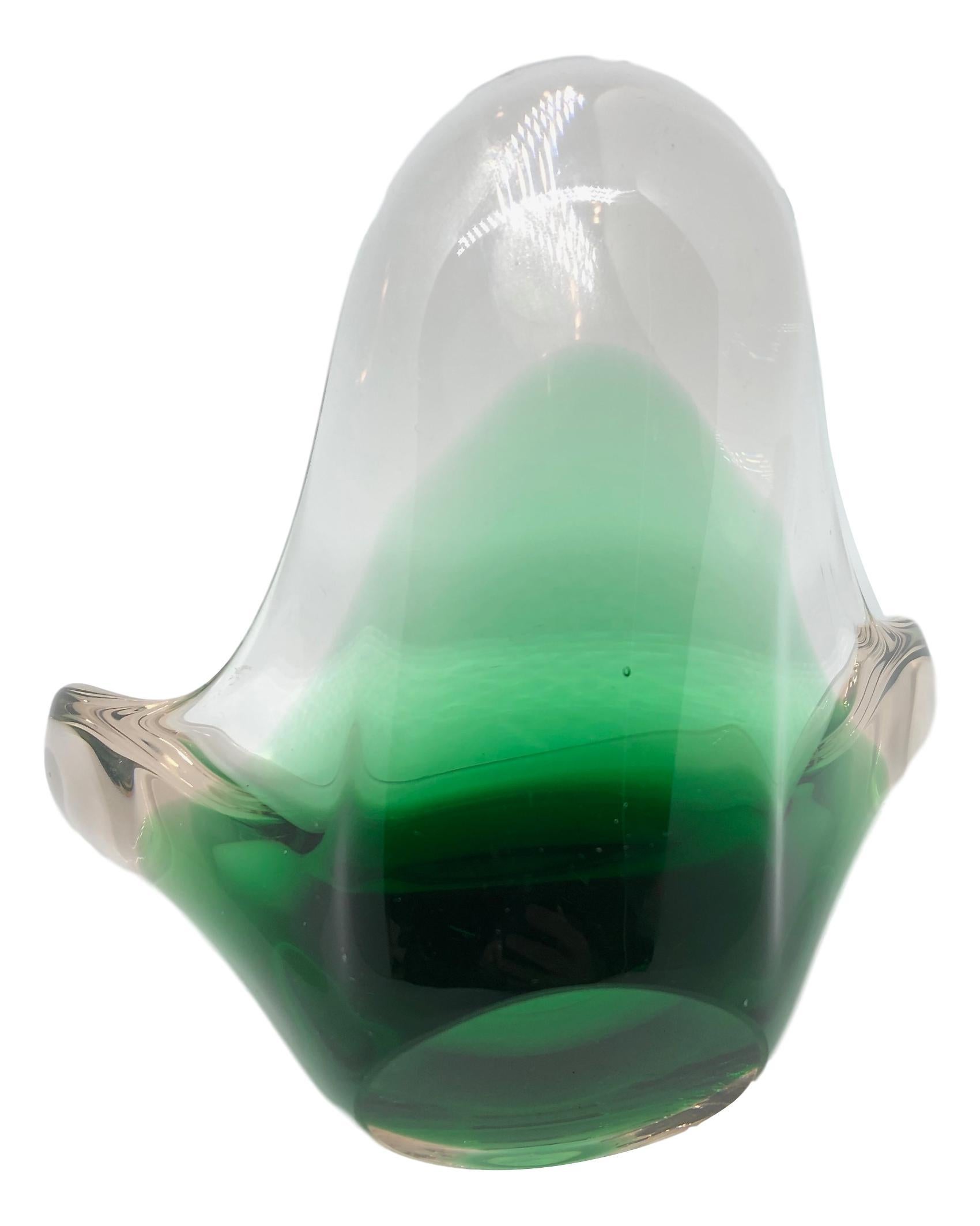 Verre d'art Attrape-bouteilles en verre d'art de Murano vert et transparent Italie:: Sommerso:: années 1960 en vente