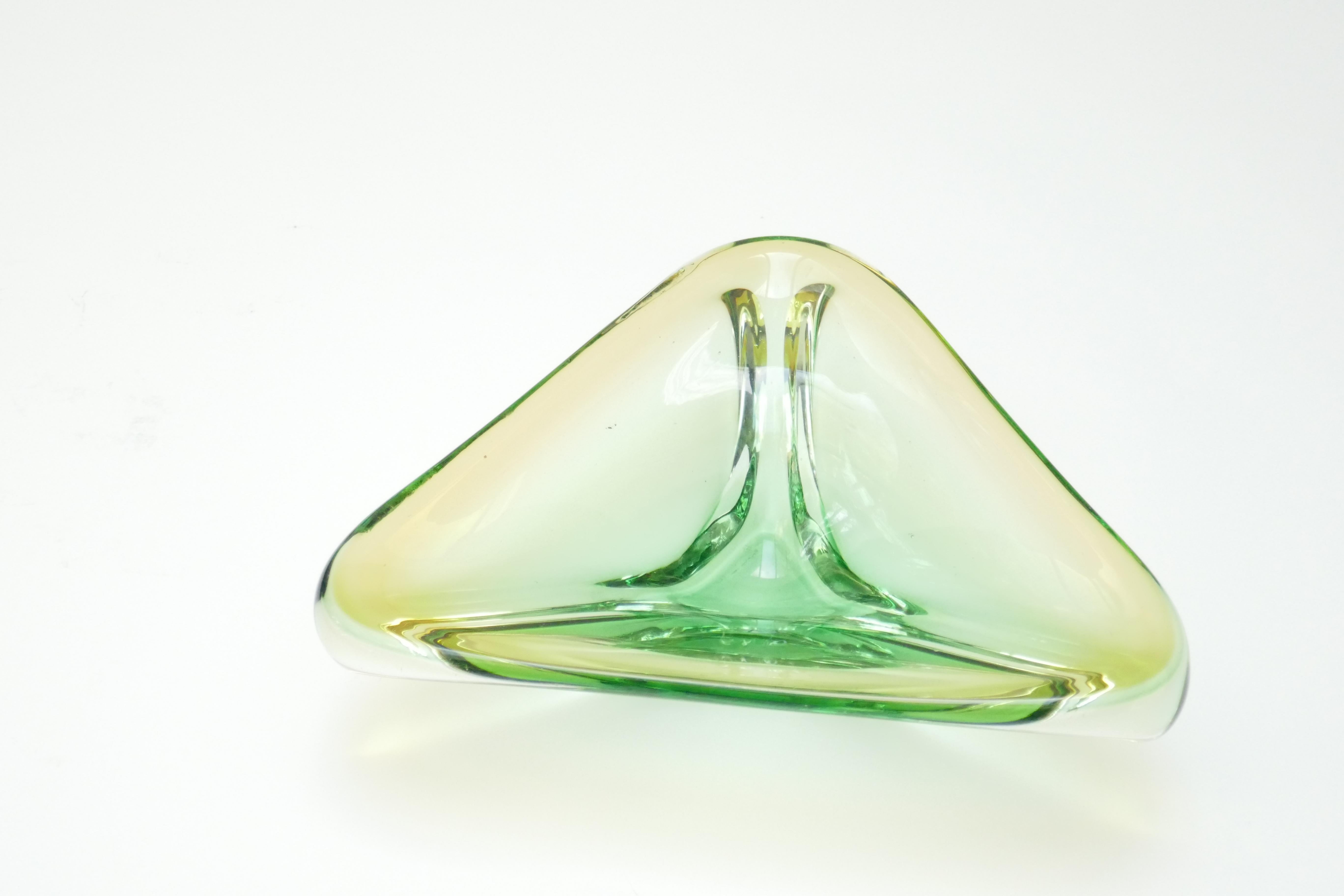 Milieu du XXe siècle Verre d'art de Murano vert, transparent et ambré, Italie, années 1960 en vente