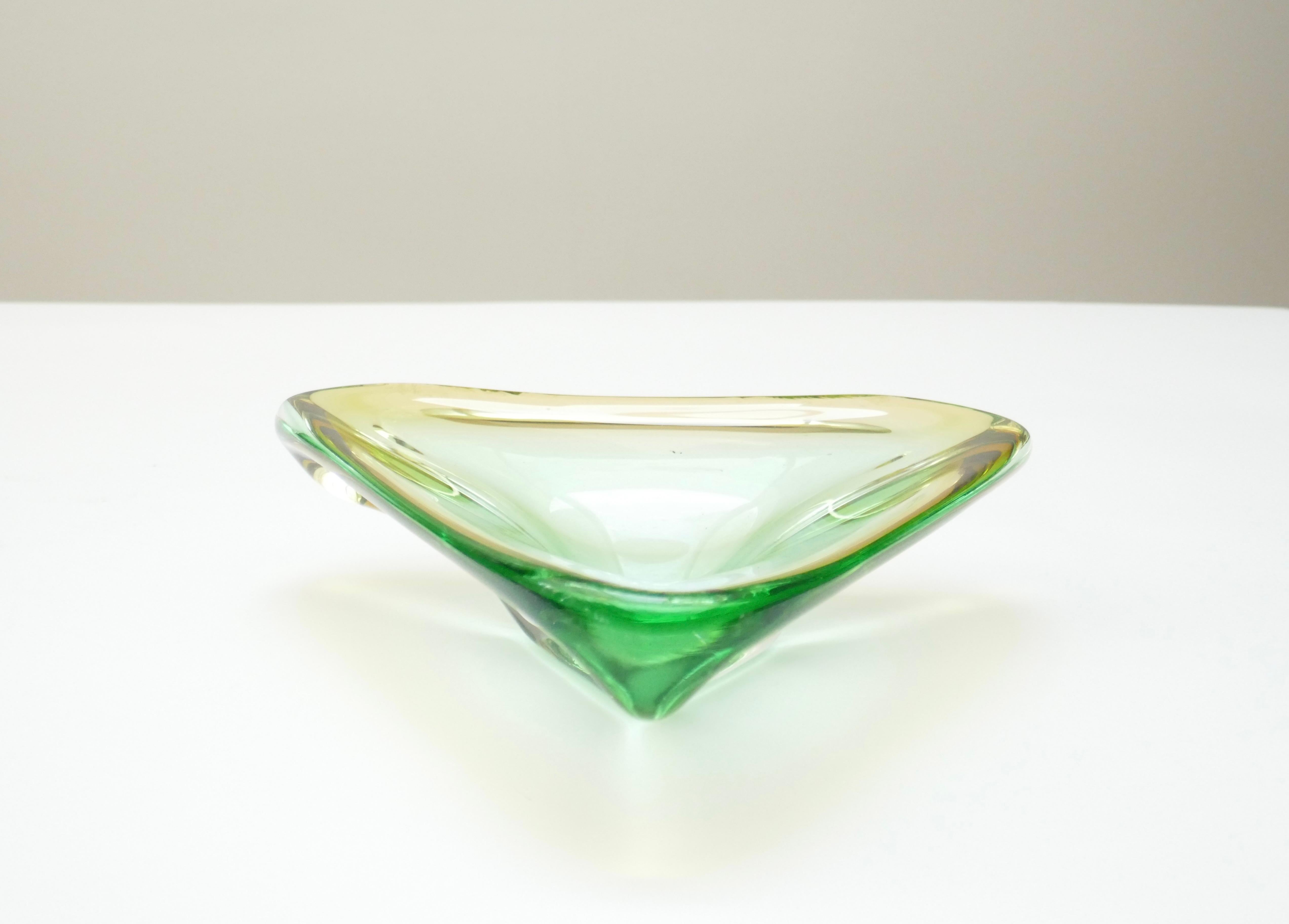 Murano Art Glass Green, Clear and Amber Bowl/Videpoche, Italy 1960s For Sale 2