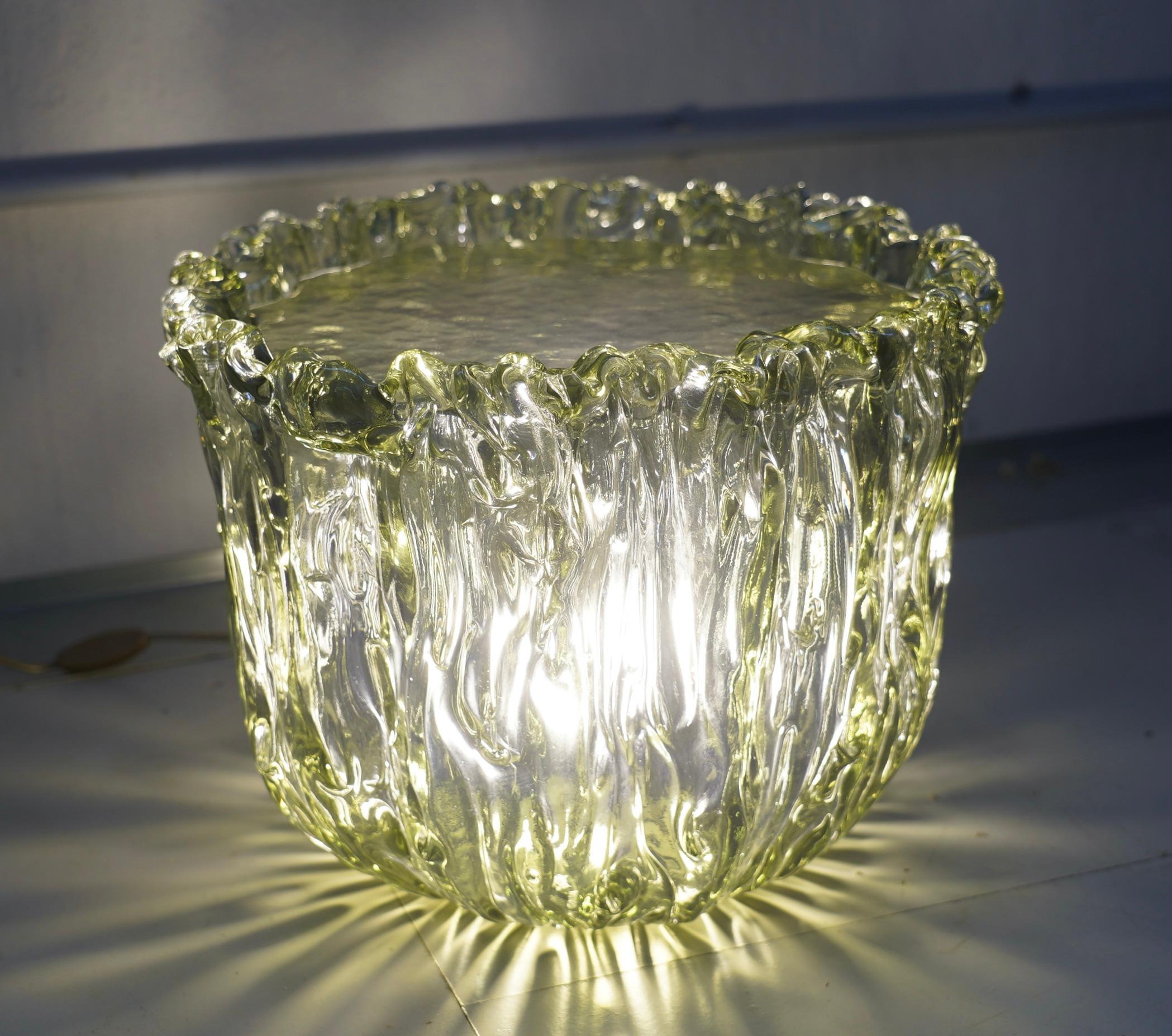 Mid-Century Modern Table d'appoint italienne du milieu du siècle en verre d'art Murano Greene & Greene, 2020 en vente