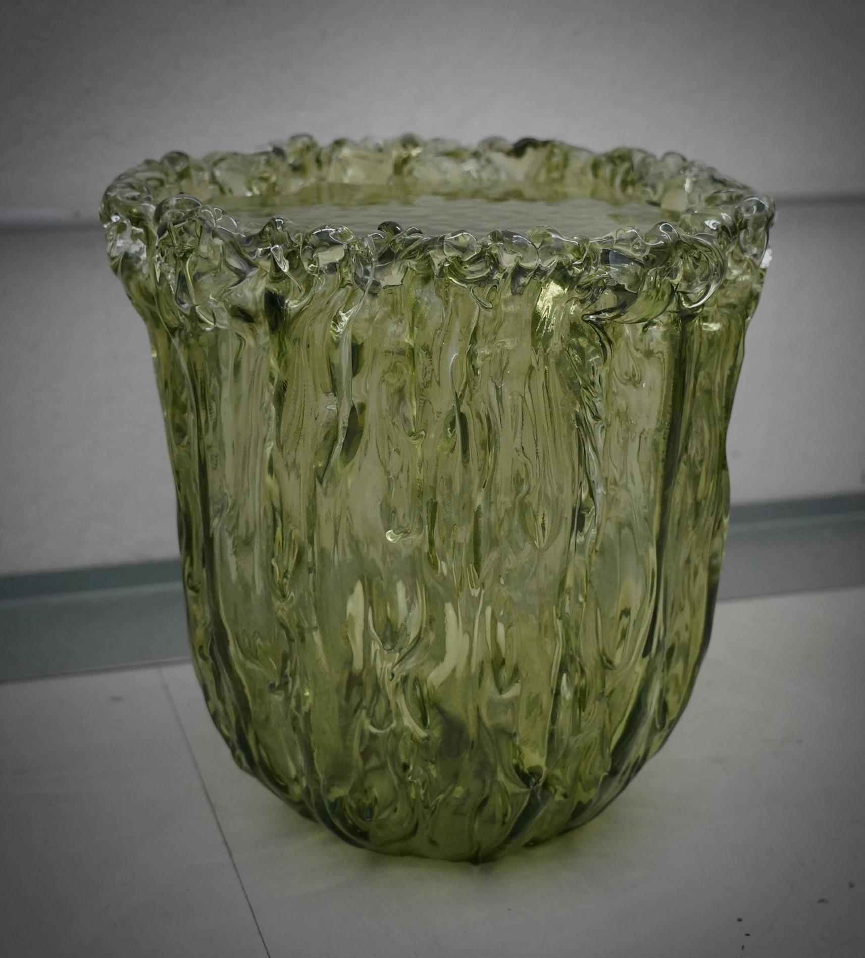 Italiano Tavolino italiano di metà secolo in vetro artistico di Murano, colore verde, 2020 in vendita