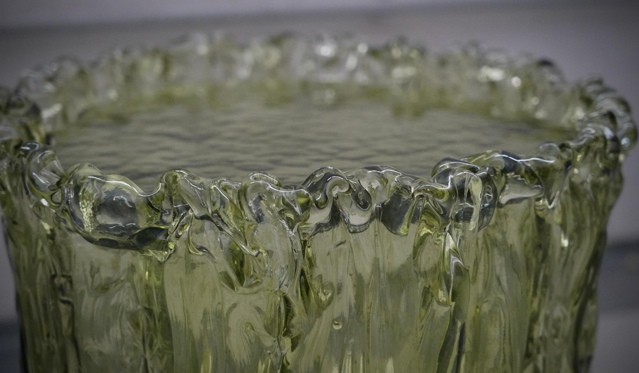Verre de Murano Table d'appoint italienne du milieu du siècle en verre d'art Murano Greene & Greene, 2020 en vente