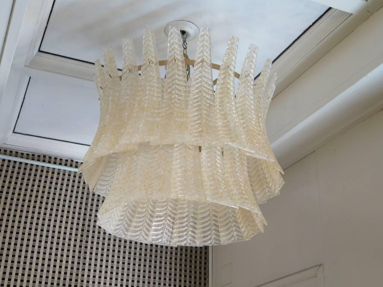 Classic round Murano glass chandelier with large gold-colored 