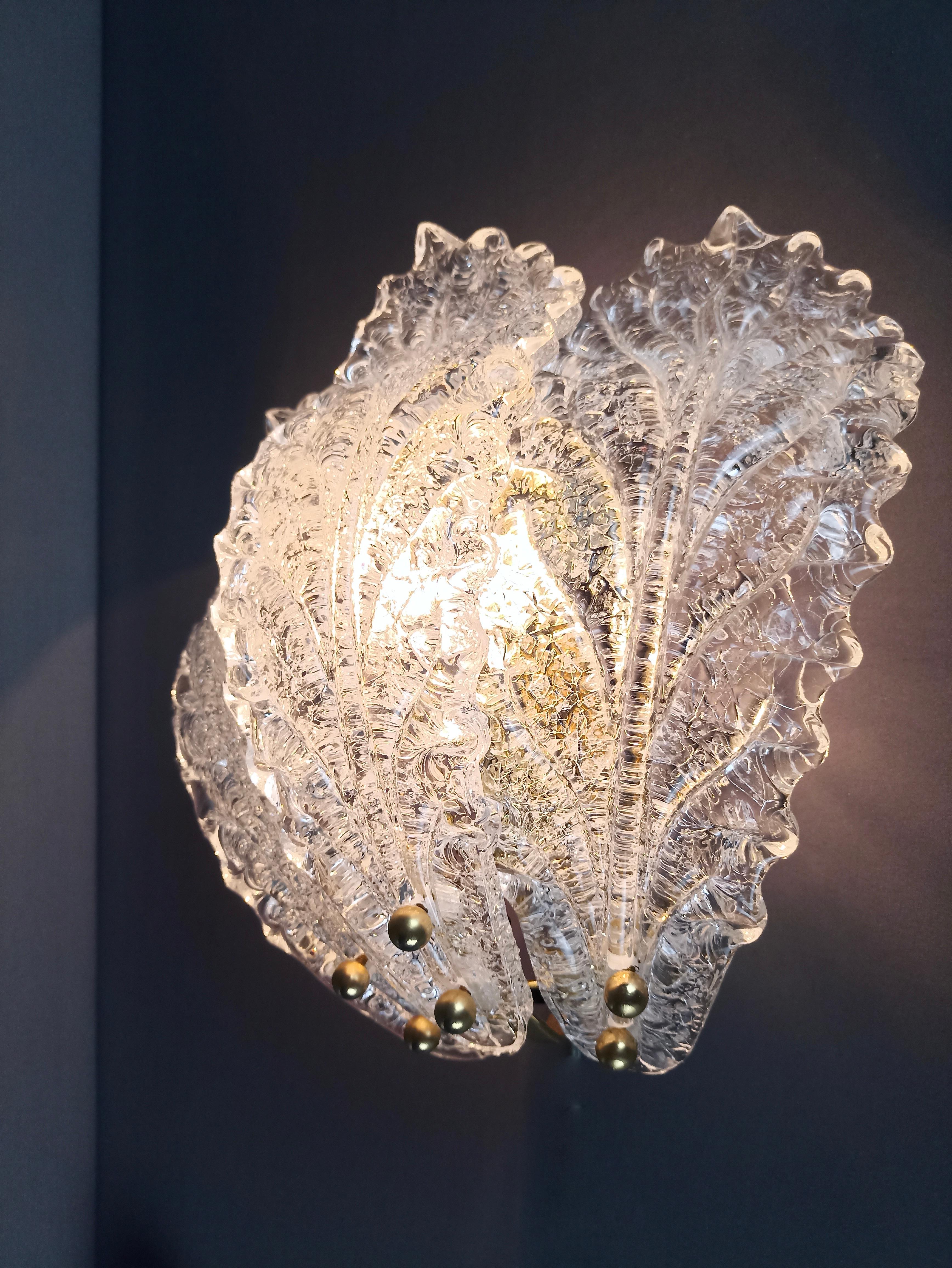 Murano Kunstglas Paar Wandlampen aus den 1990er Jahren, klassische Graniglia Verarbeitung.  im Angebot 2