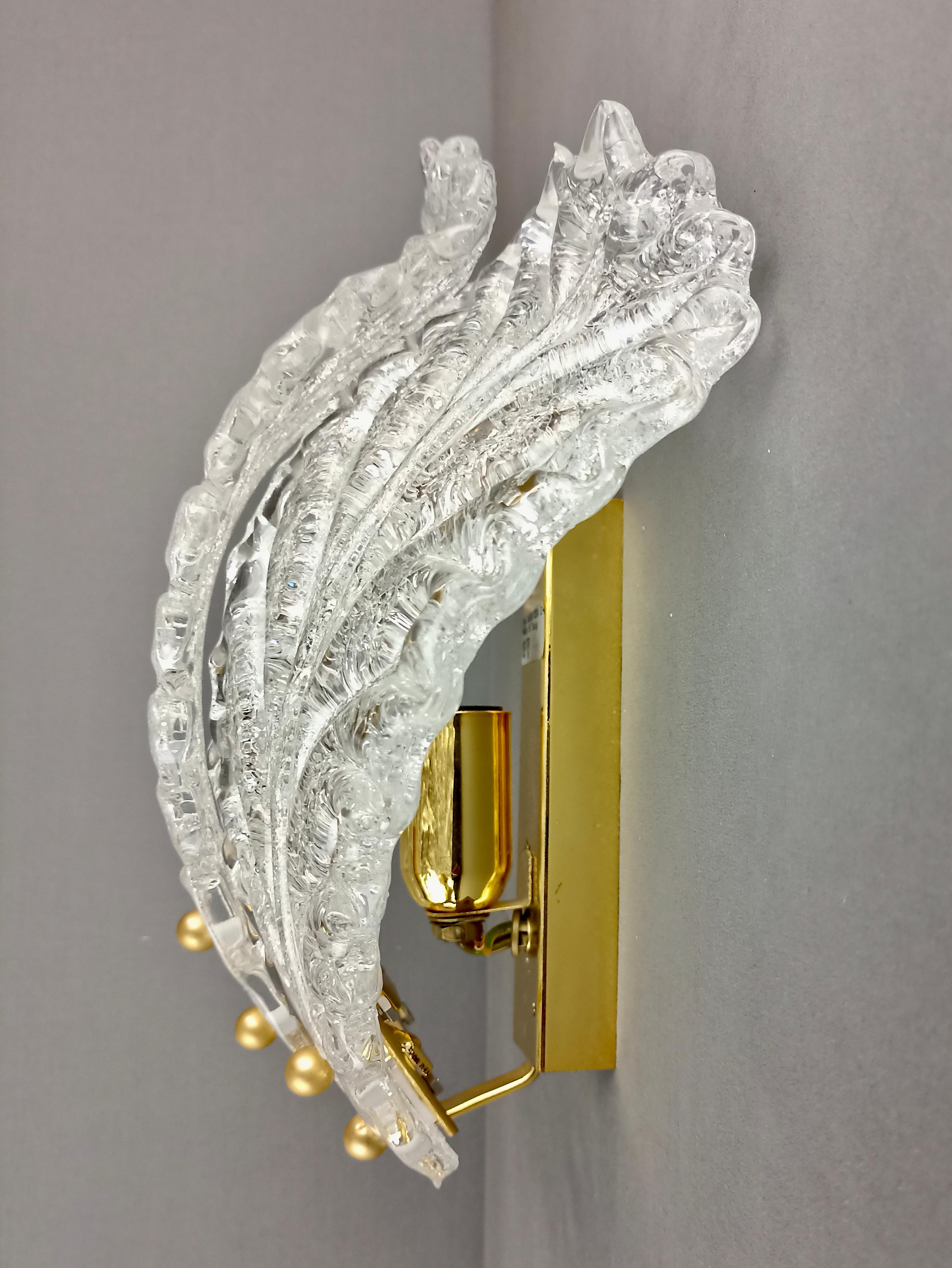 Hand-Crafted Murano art glass pair of 1990s wall lamps, classic Graniglia workmanship.  For Sale