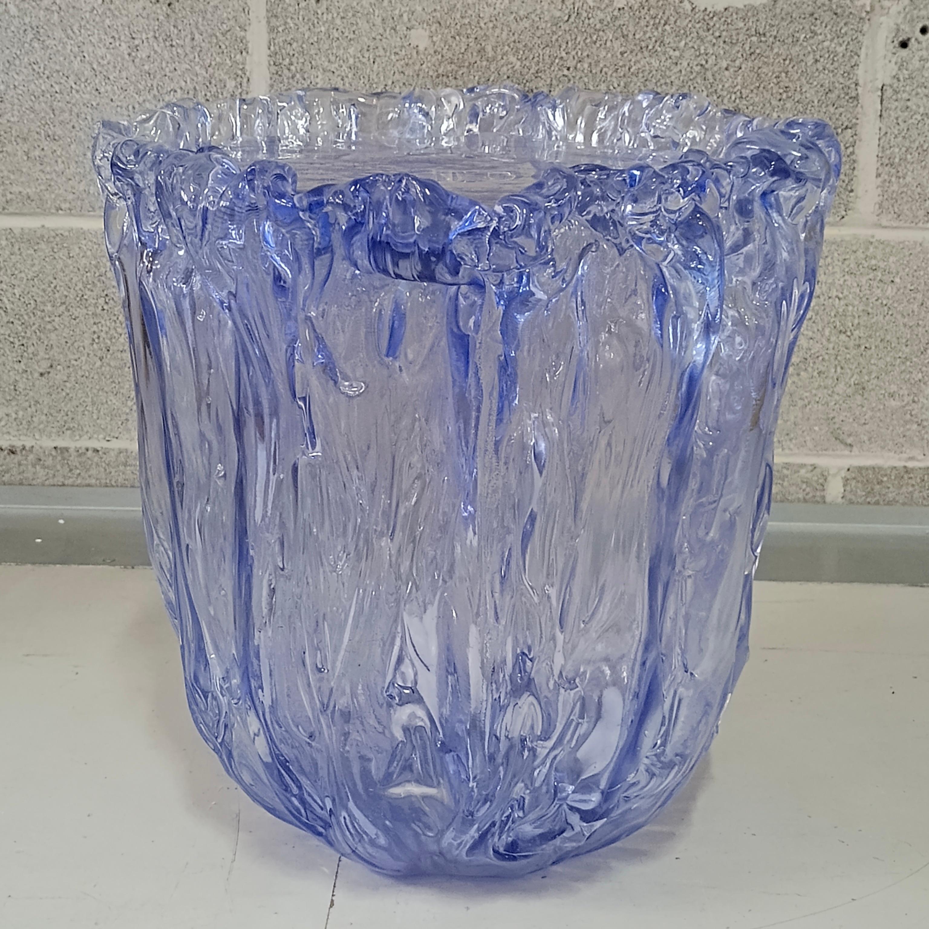 Murano Art Glass Periwinkle Color Italian Mid-Century Side Table, 2020 In Good Condition For Sale In Rome, IT