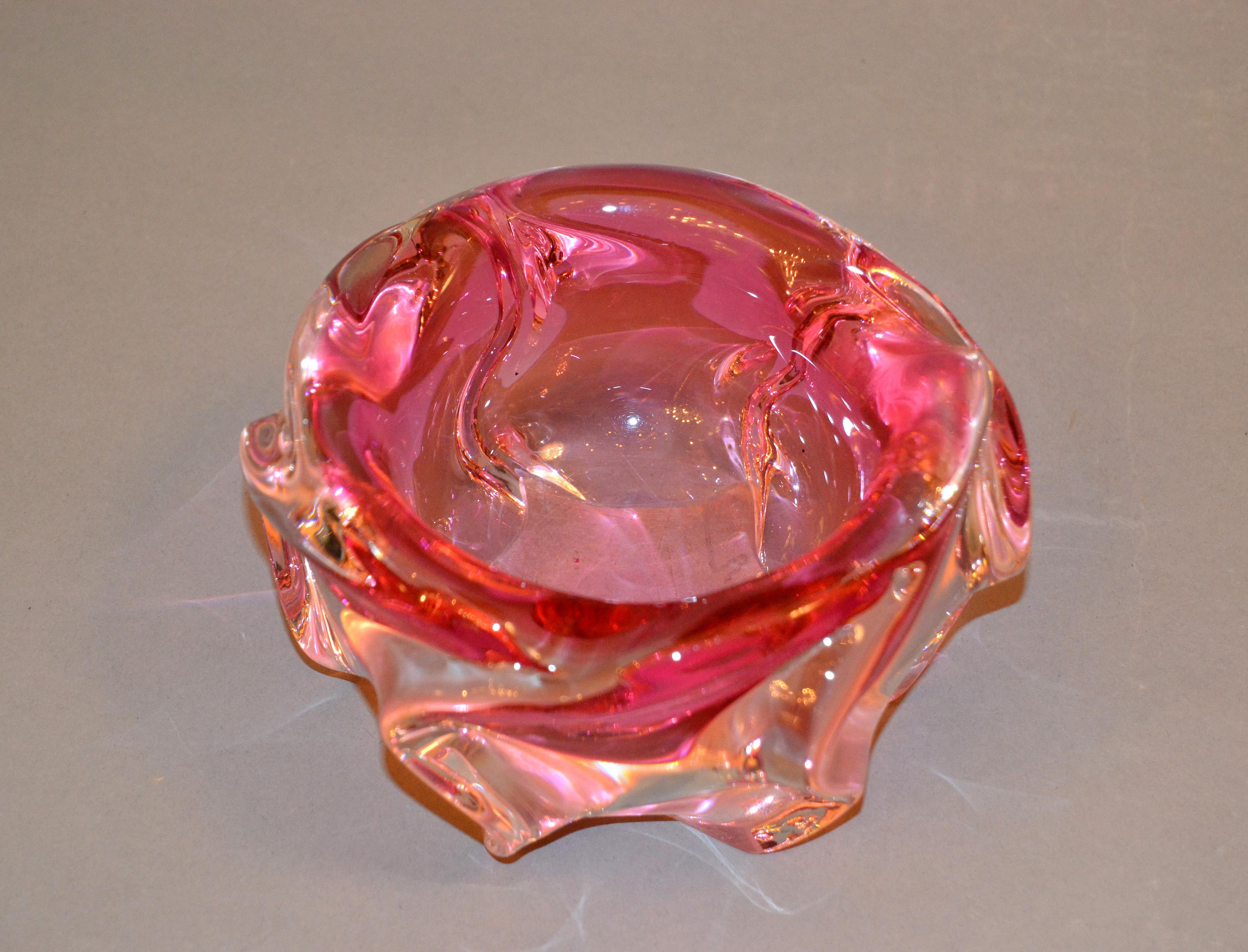 Murano Art Glass Pink & Clear Blown Glass Catchall, Bowl, Ashtray Made In Italy In Good Condition In Miami, FL