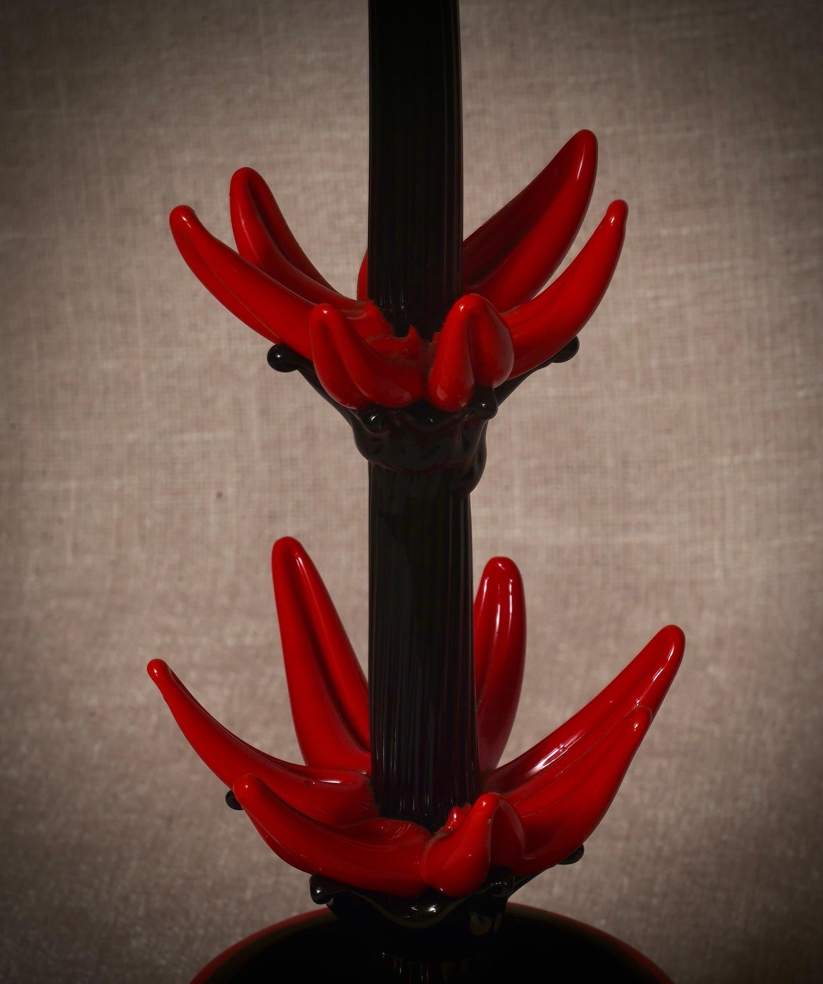 Italiano Cactus rosso e nero in vetro artistico di Murano, 2000 in vendita