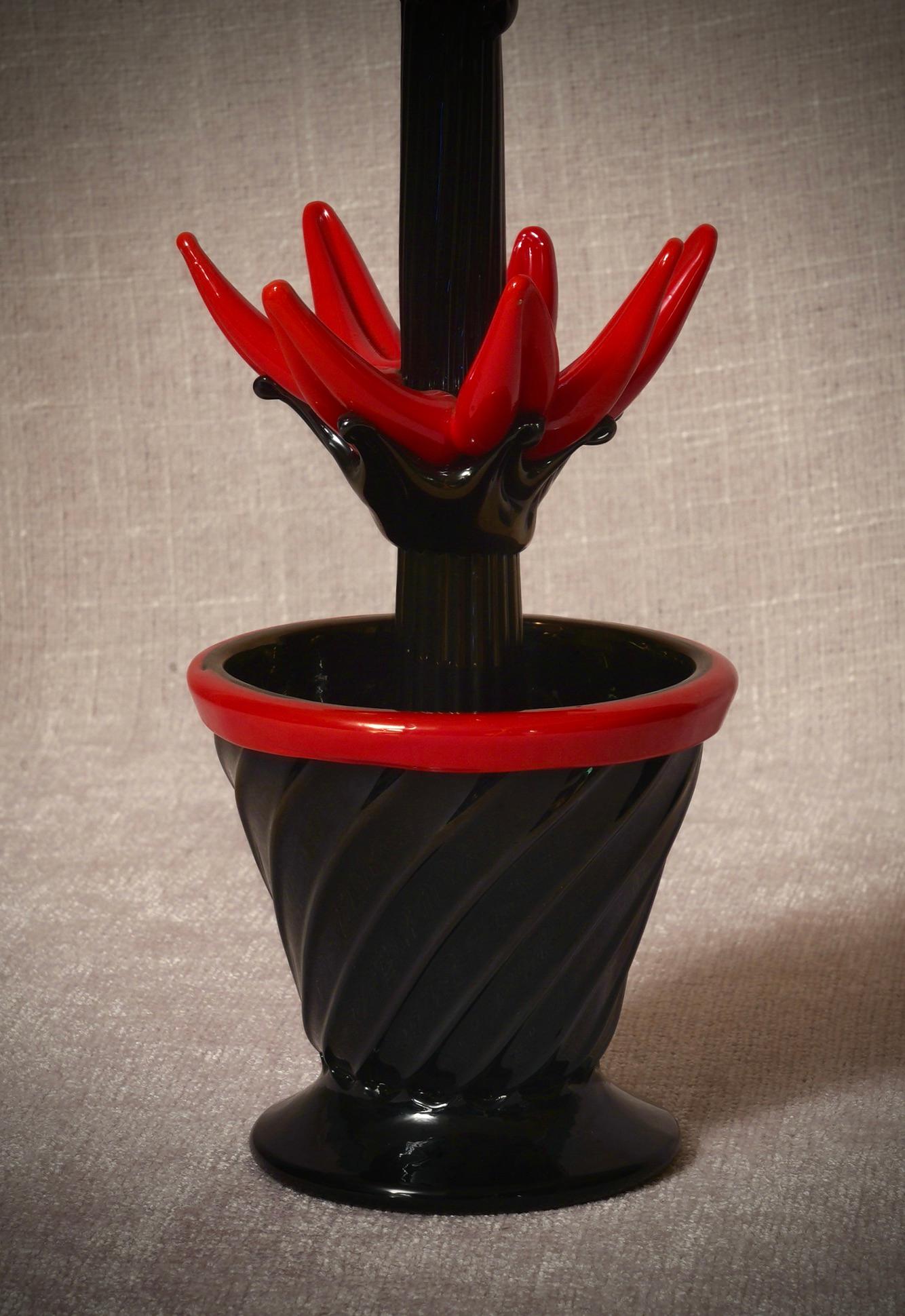Cactus rosso e nero in vetro artistico di Murano, 2000 In condizioni buone in vendita a Roma, Lazio