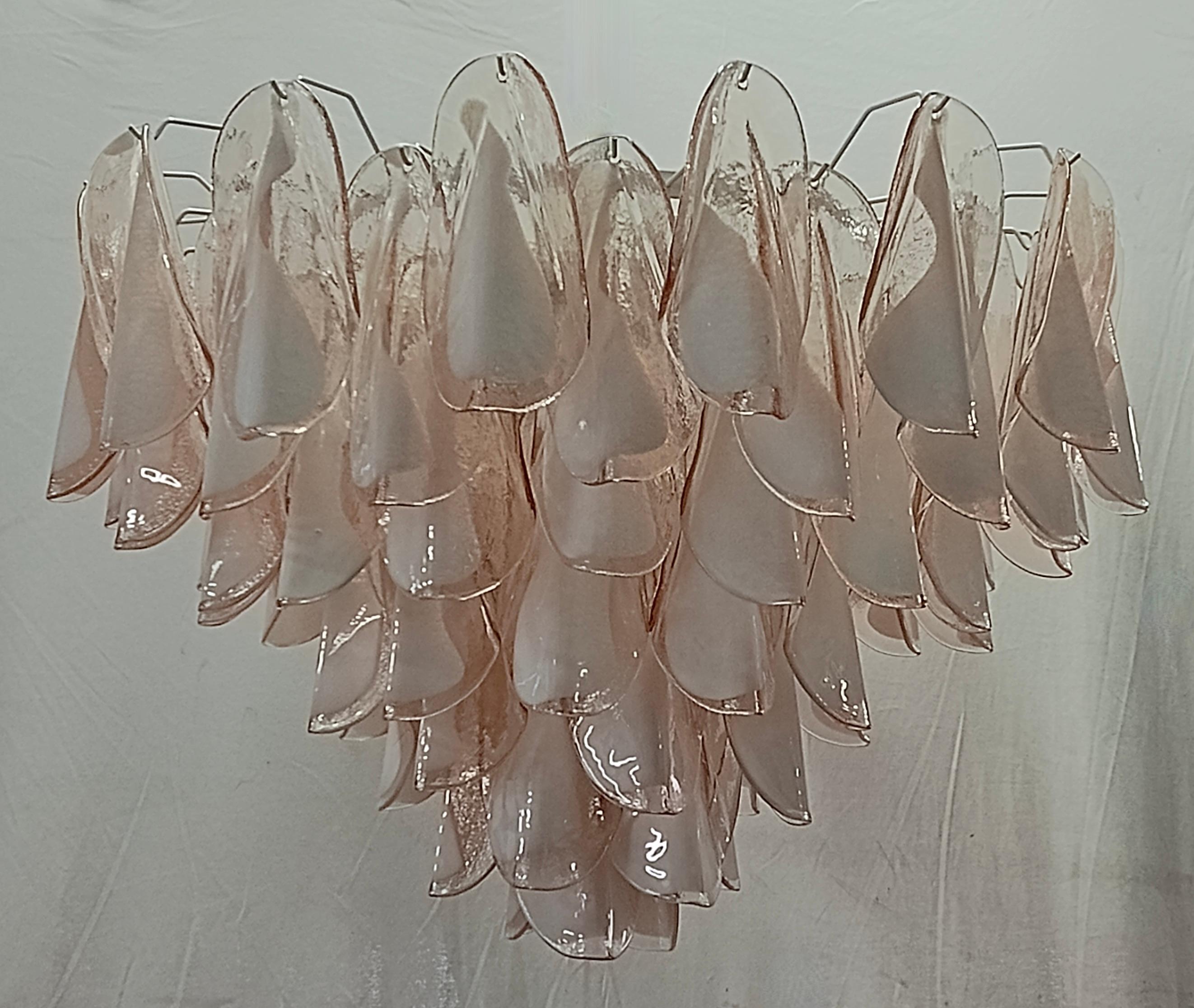 Murano Art Glass Round Light Pink and White Color Mid-Century Chandeliers, 2000 In Good Condition For Sale In Rome, IT