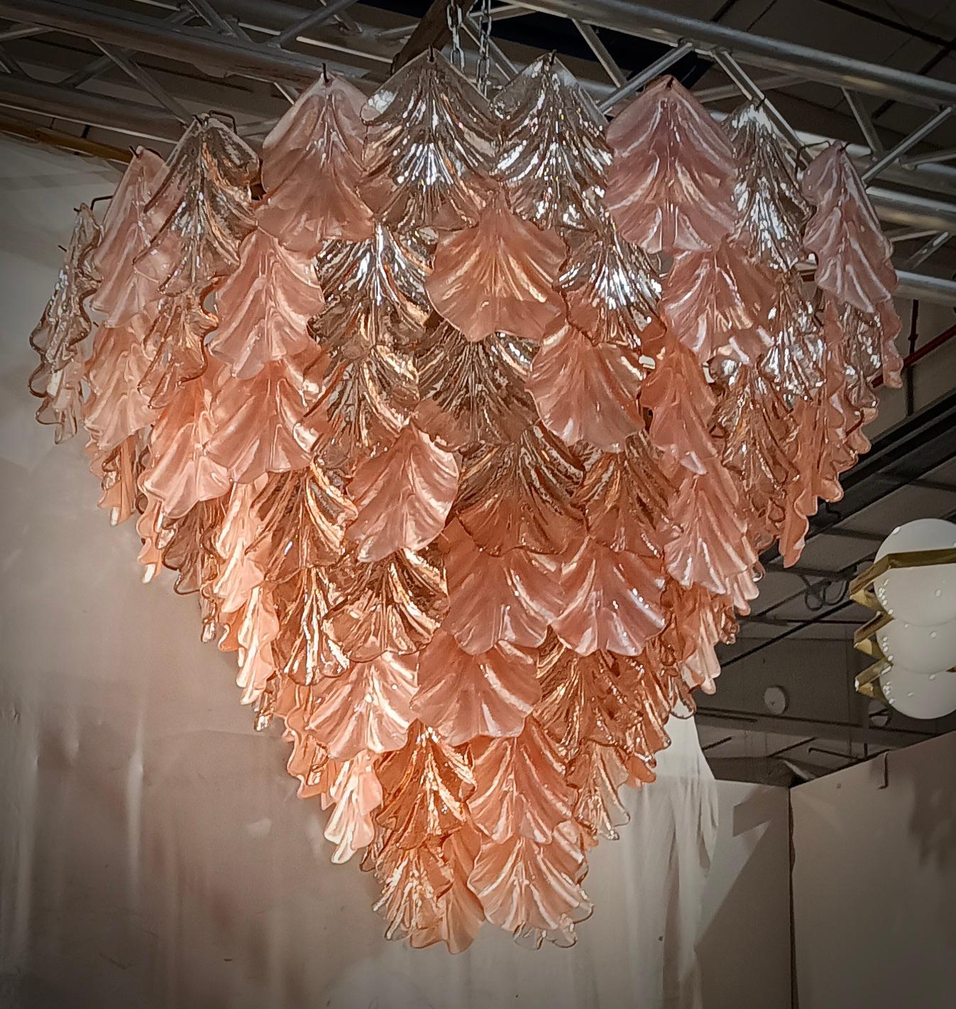 Murano Art Glass Round Pink Color Mid-Century Chandeliers, 2000 In Good Condition For Sale In Rome, IT