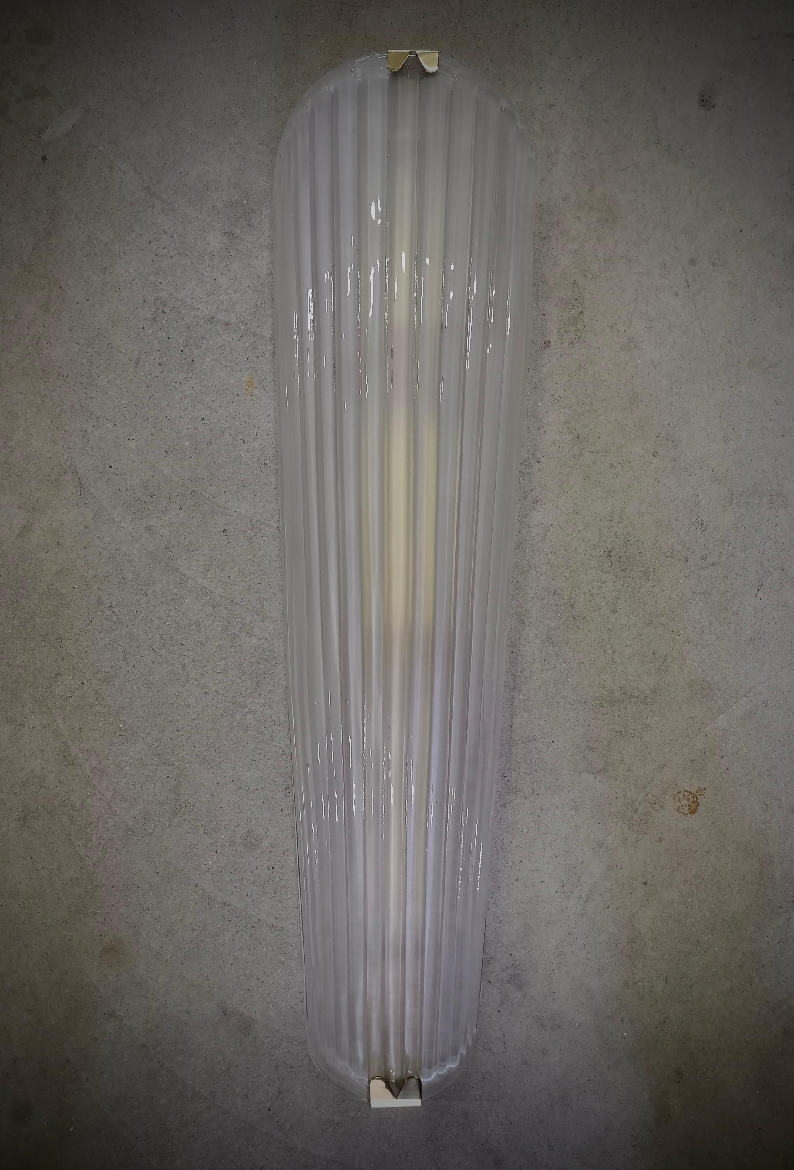Aplique y Lámpara de Pared de Murano Art Glass Color Arenado y Latón, 2020 Siglo XXI y contemporáneo en venta