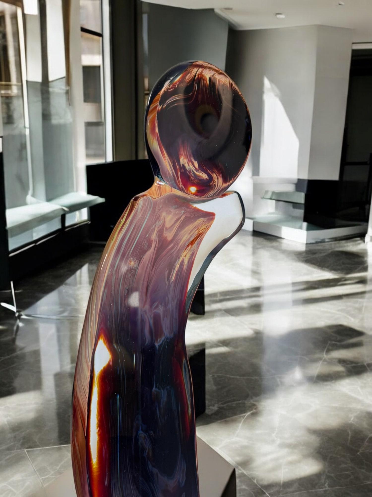 Escultura de cristal de Murano sobre pedestal de Loredano Rosin, firmada finales del siglo XX en venta