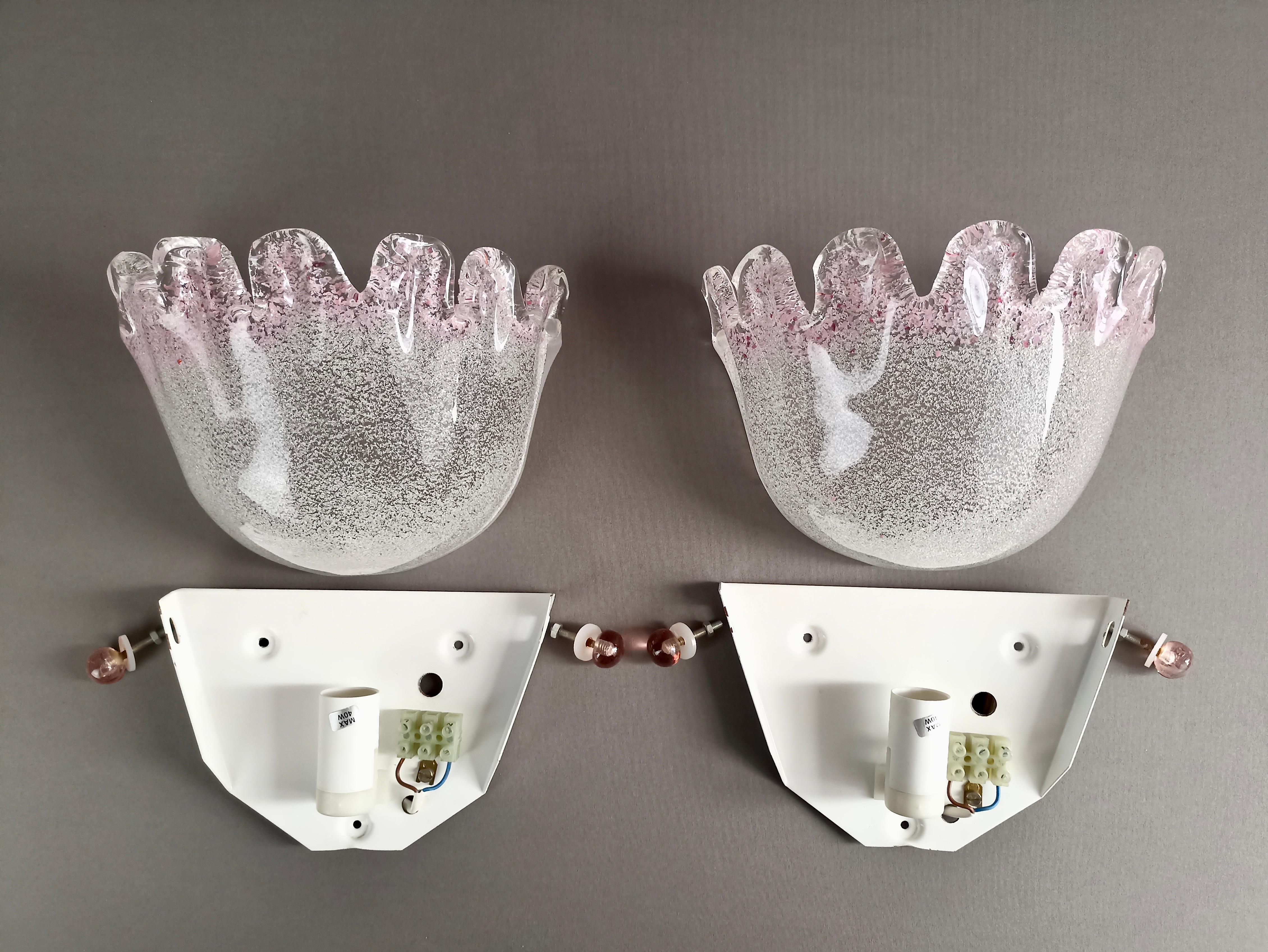 Murano art glass set of two 1980s wall lamps in white and peachy pink graniglia 5