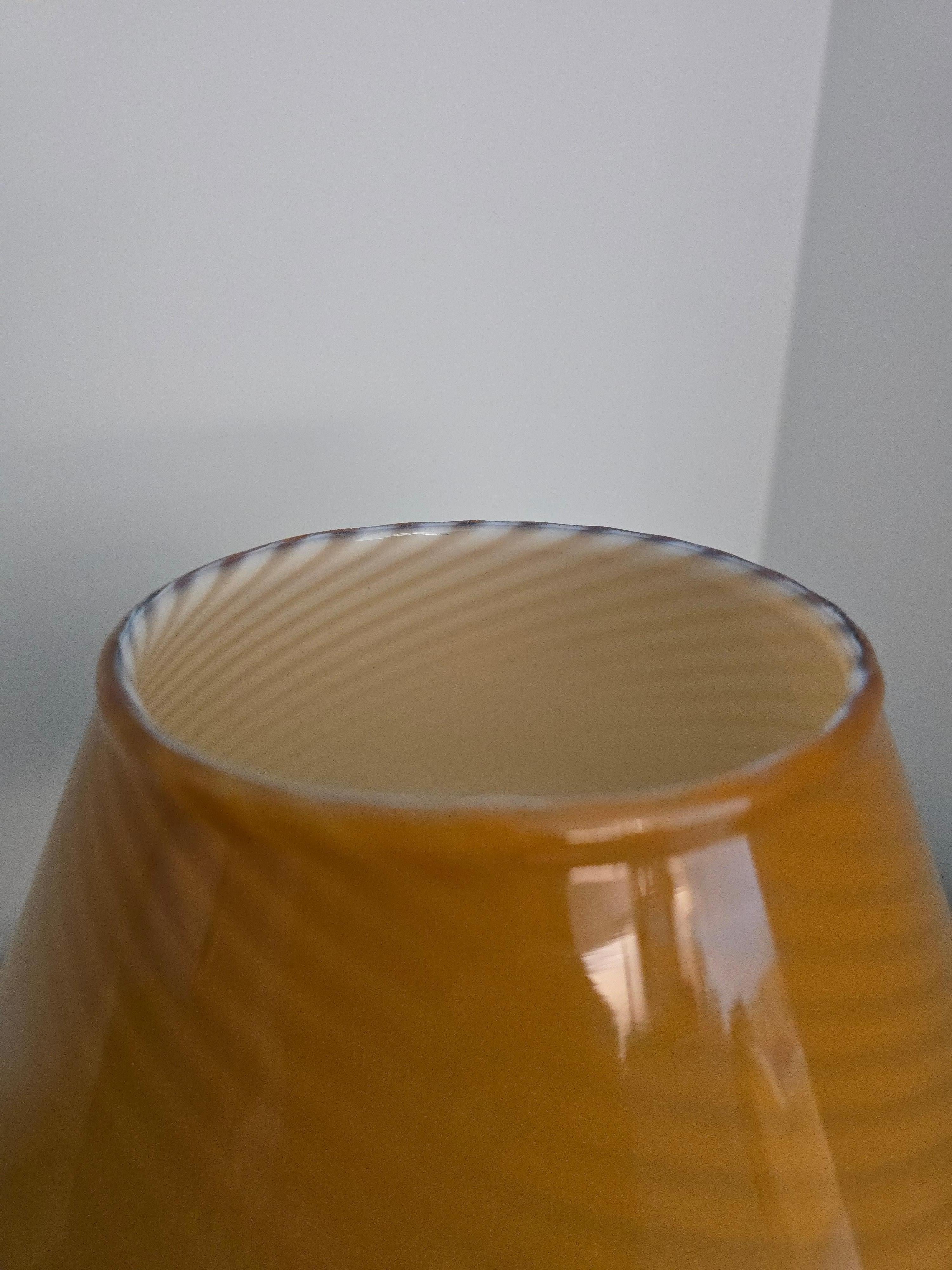 Lámpara de cristal de Murano Pequeña seta marrón caramelo Otro en venta