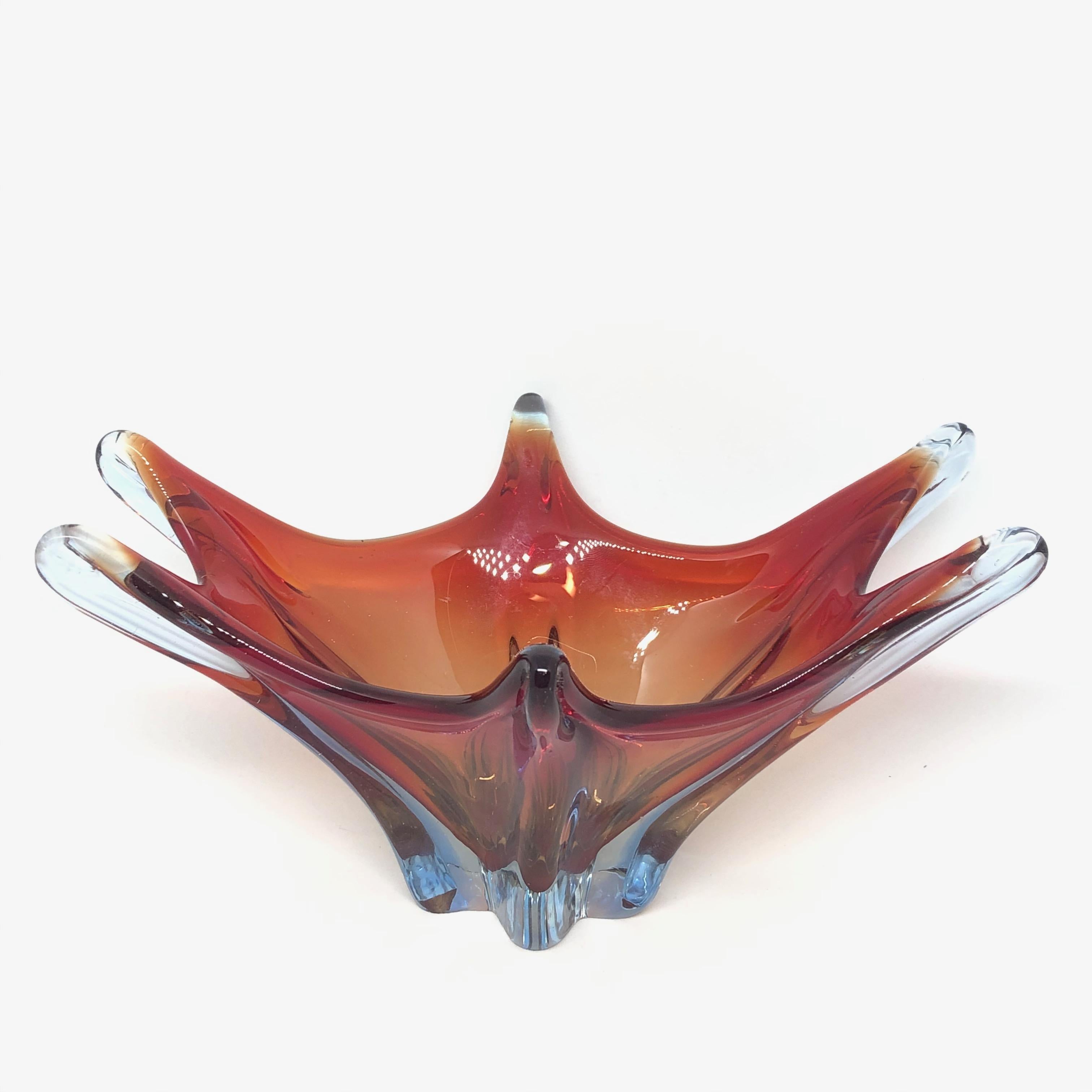 Murano Art Glass Sommerso Bowl Catchall Red and Blue Vintage, Italy, 1960s 3