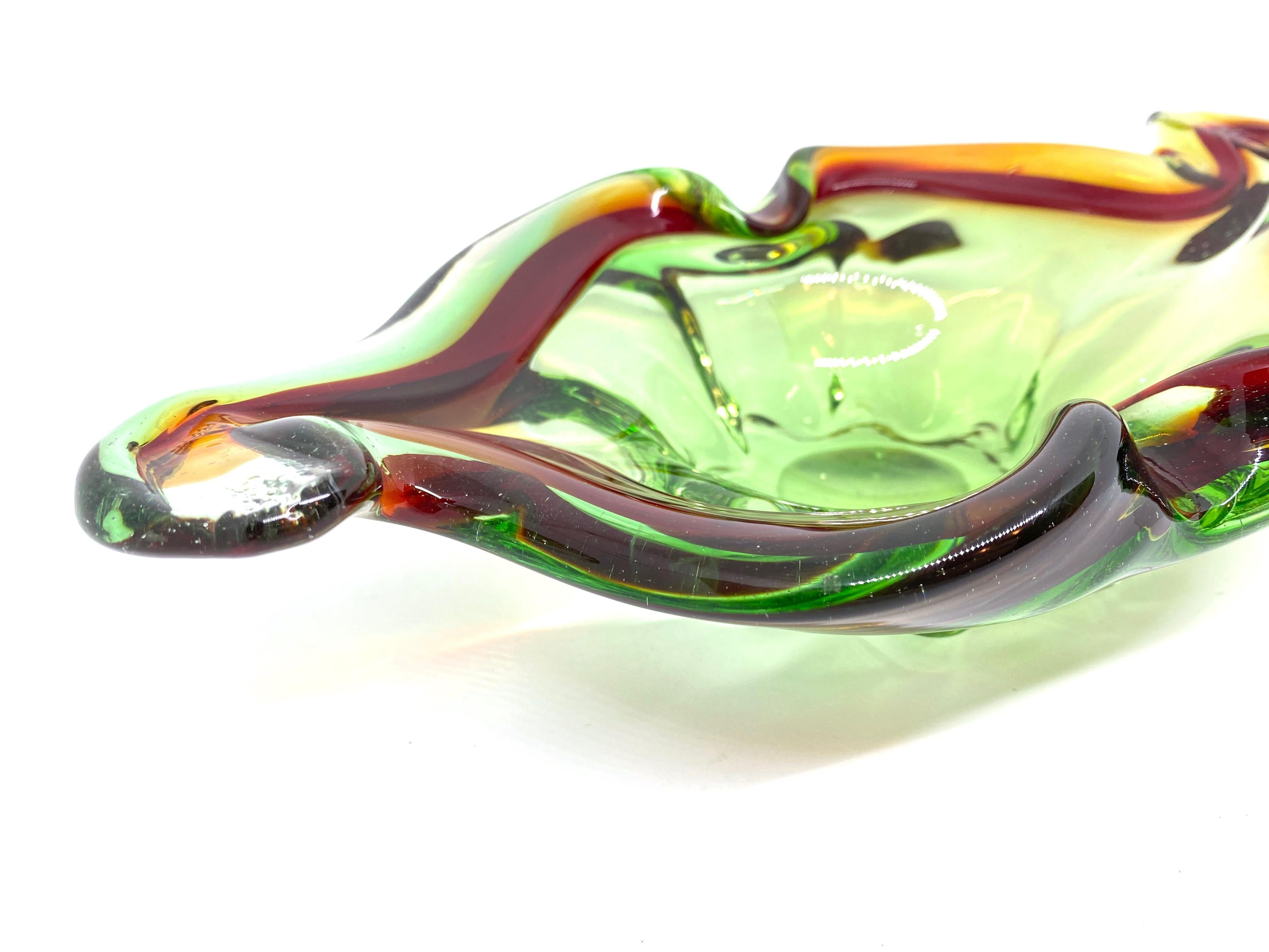 Italian Murano Art Glass Sommerso Bowl Catchall Red and Green Vintage, Italy For Sale