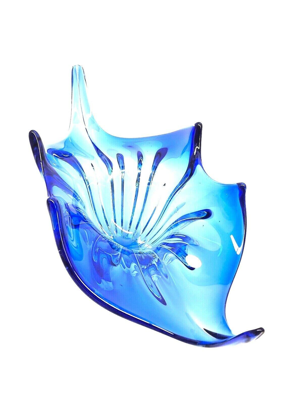 Mid-Century Modern Murano Art Glass Sommerso Bowl Catchall Royal Blue and Clear Vintage, Italy