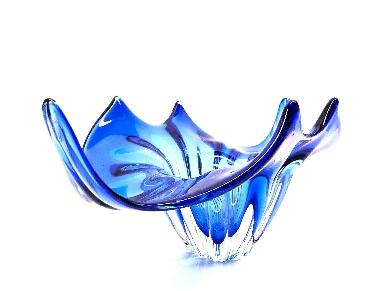 Late 20th Century Murano Art Glass Sommerso Bowl Catchall Royal Blue and Clear Vintage, Italy